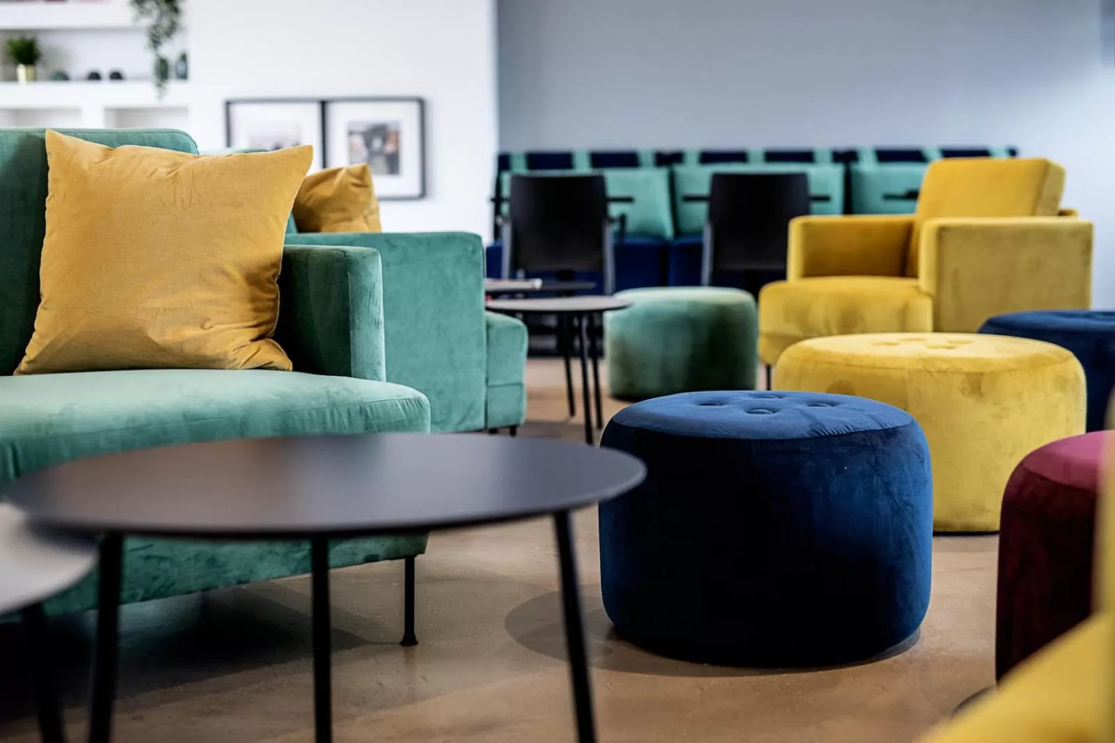 Communal lounge/ TV room in 201 Hotel