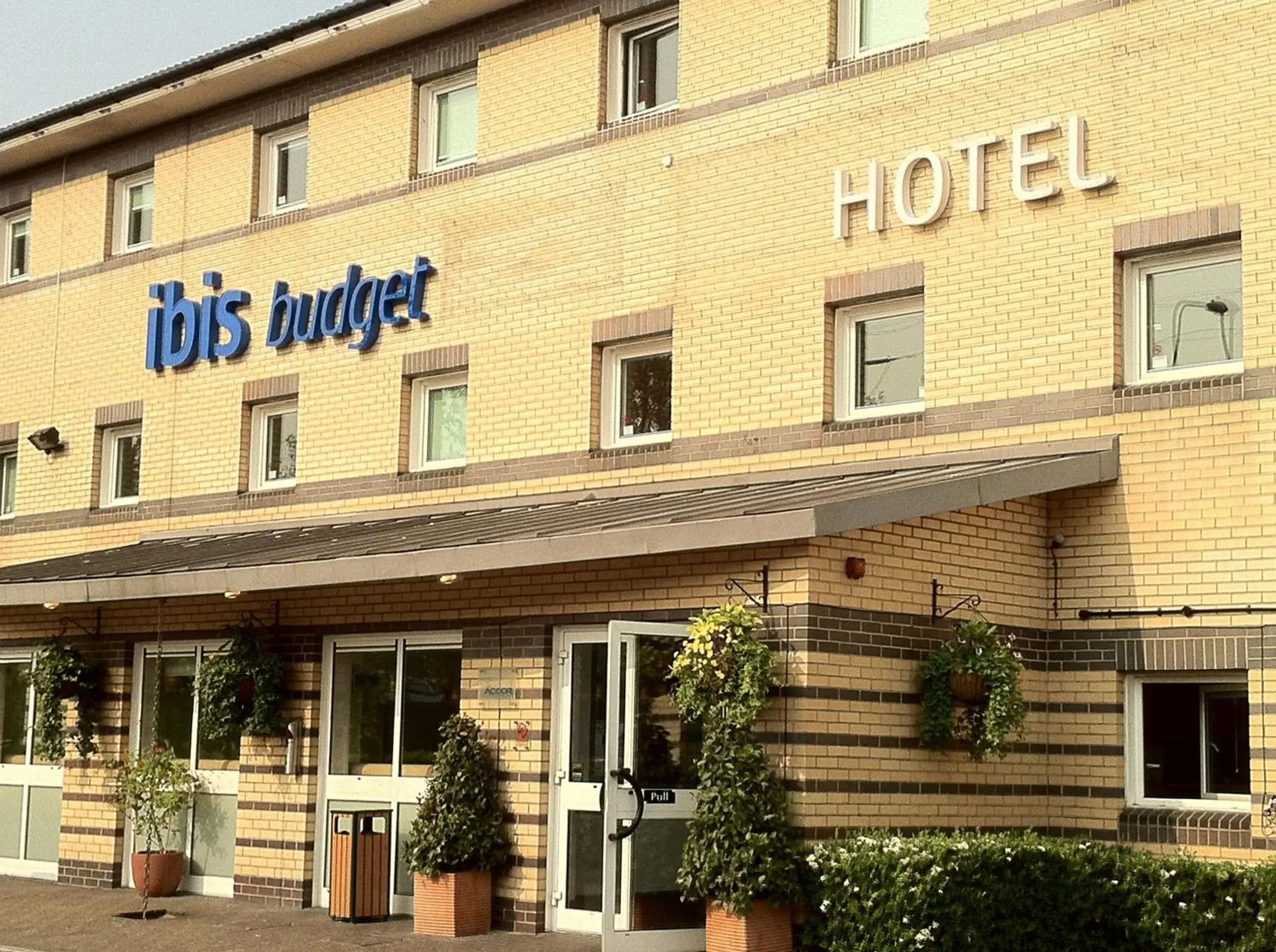 Facade/entrance in ibis budget London Barking Facade/entrance in ibis budget London Barking