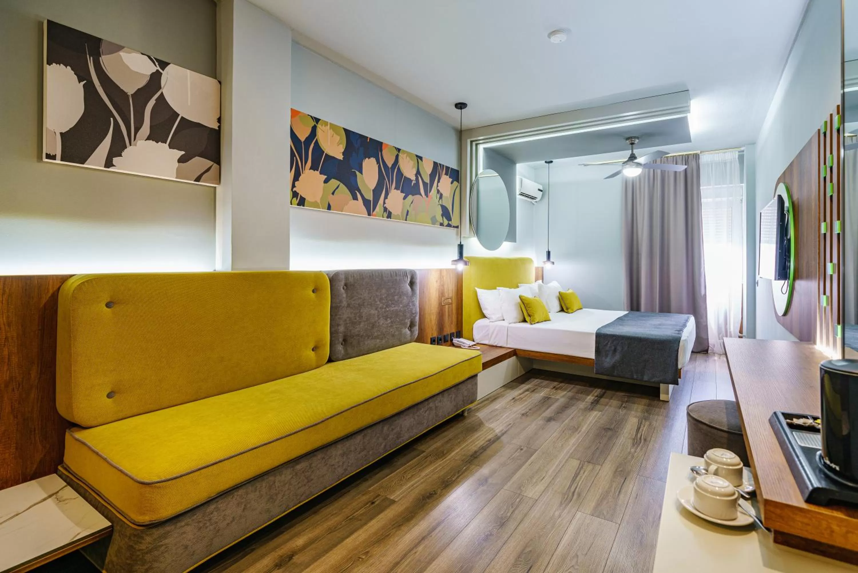 Bedroom, Bed in Capsis Hotel Thessaloniki