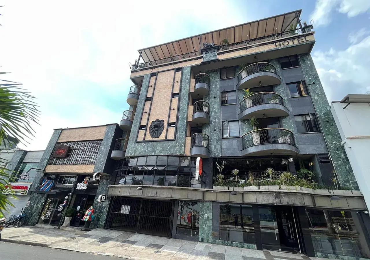 Facade/entrance, Property Building in Hotel D' Leon