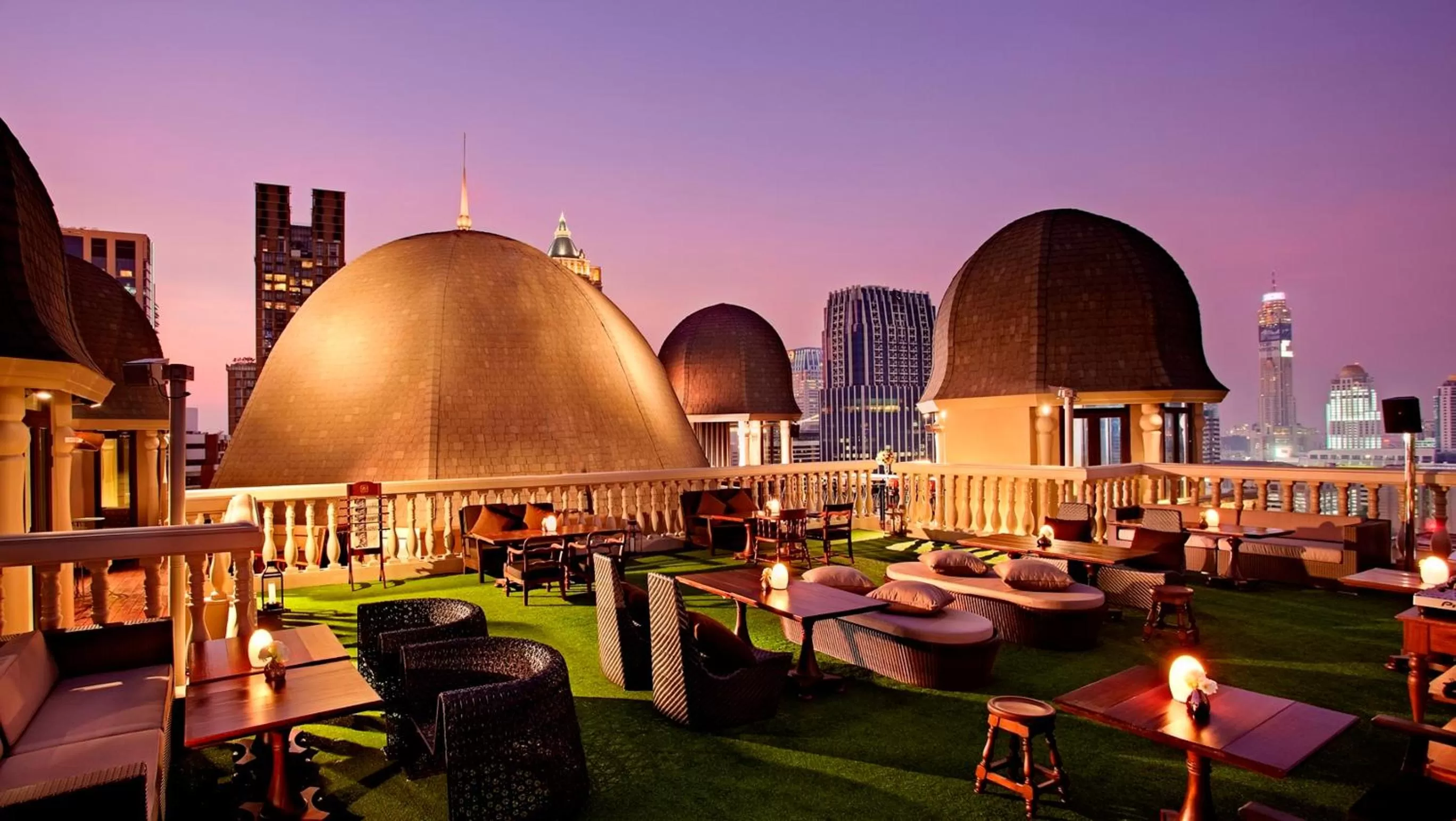 Restaurant/places to eat, Nearby Landmark in Hotel Muse Bangkok Langsuan - MGallery