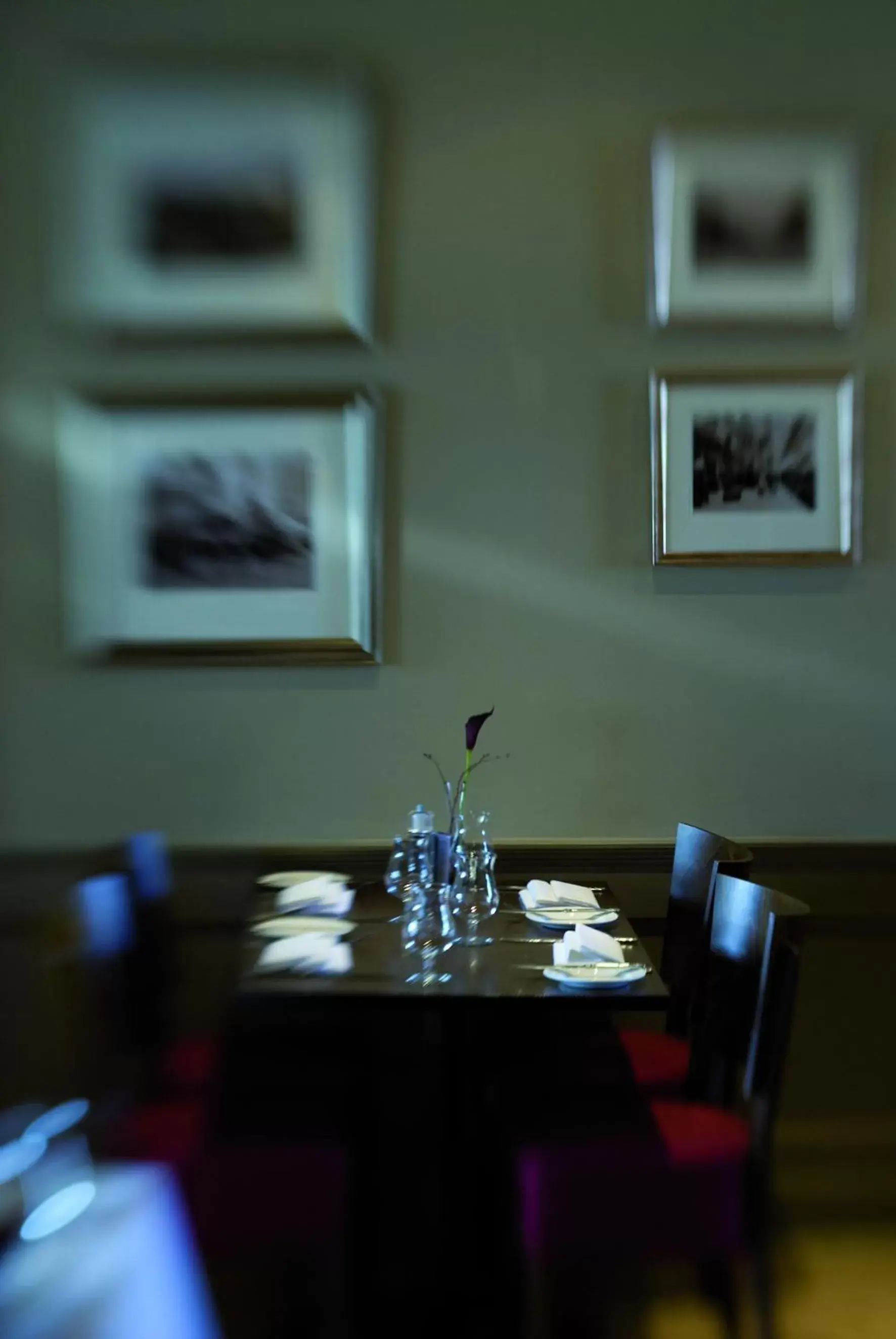 Restaurant/Places to Eat in The Tontine Hotel