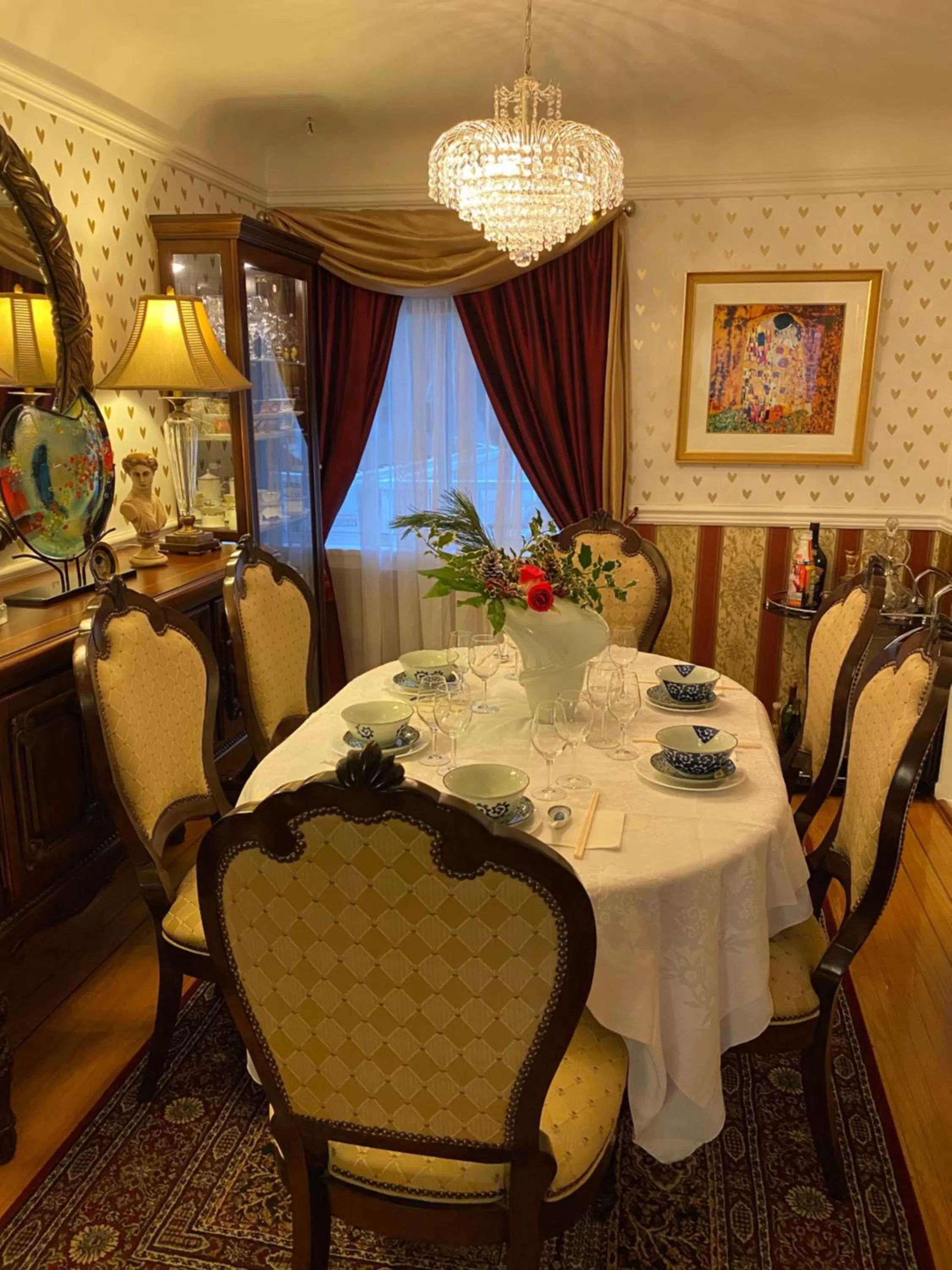 Seating area, Restaurant/Places to Eat in Serenity