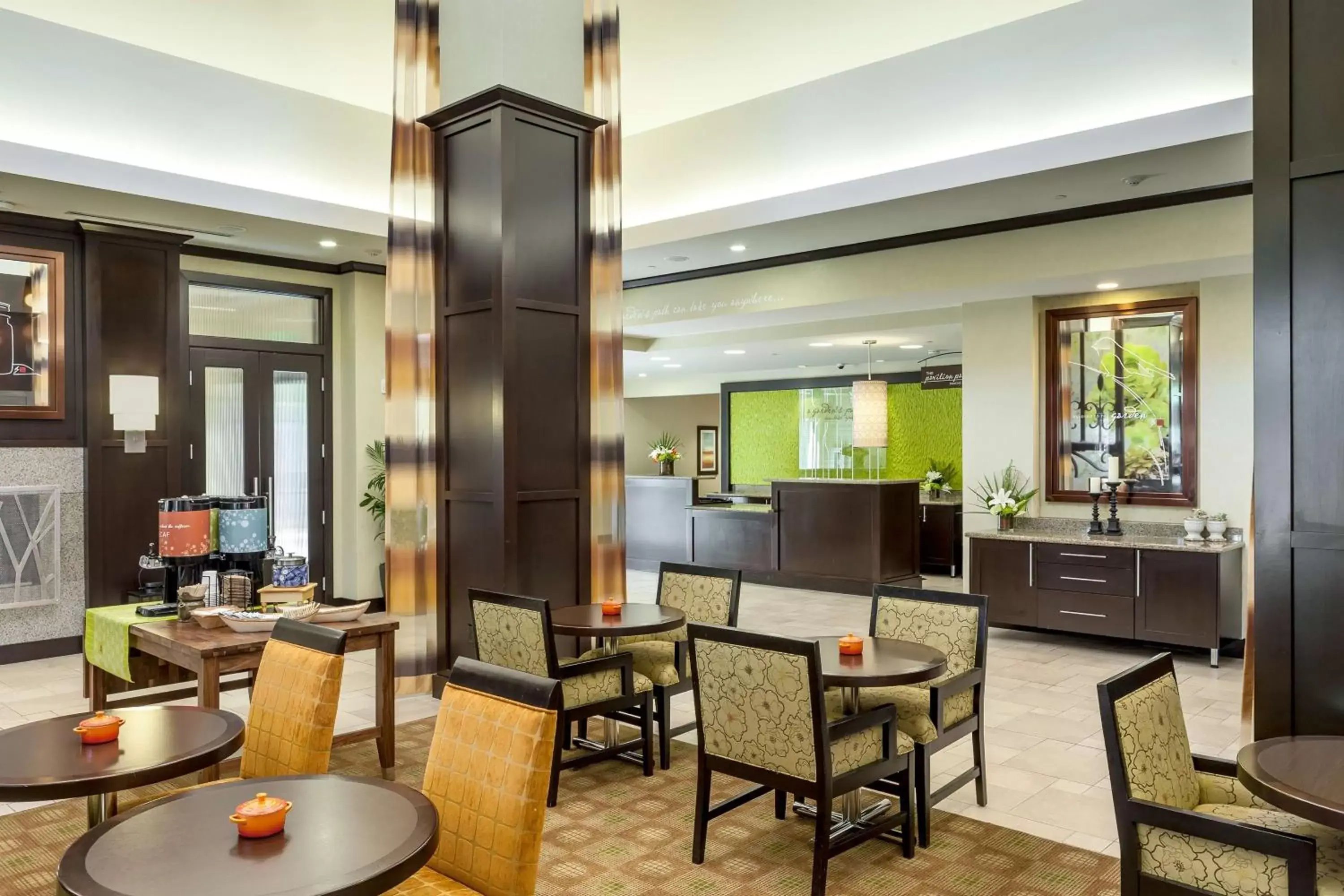 Lobby or reception, Restaurant/Places to Eat in Hilton Garden Inn Seattle/Bothell
