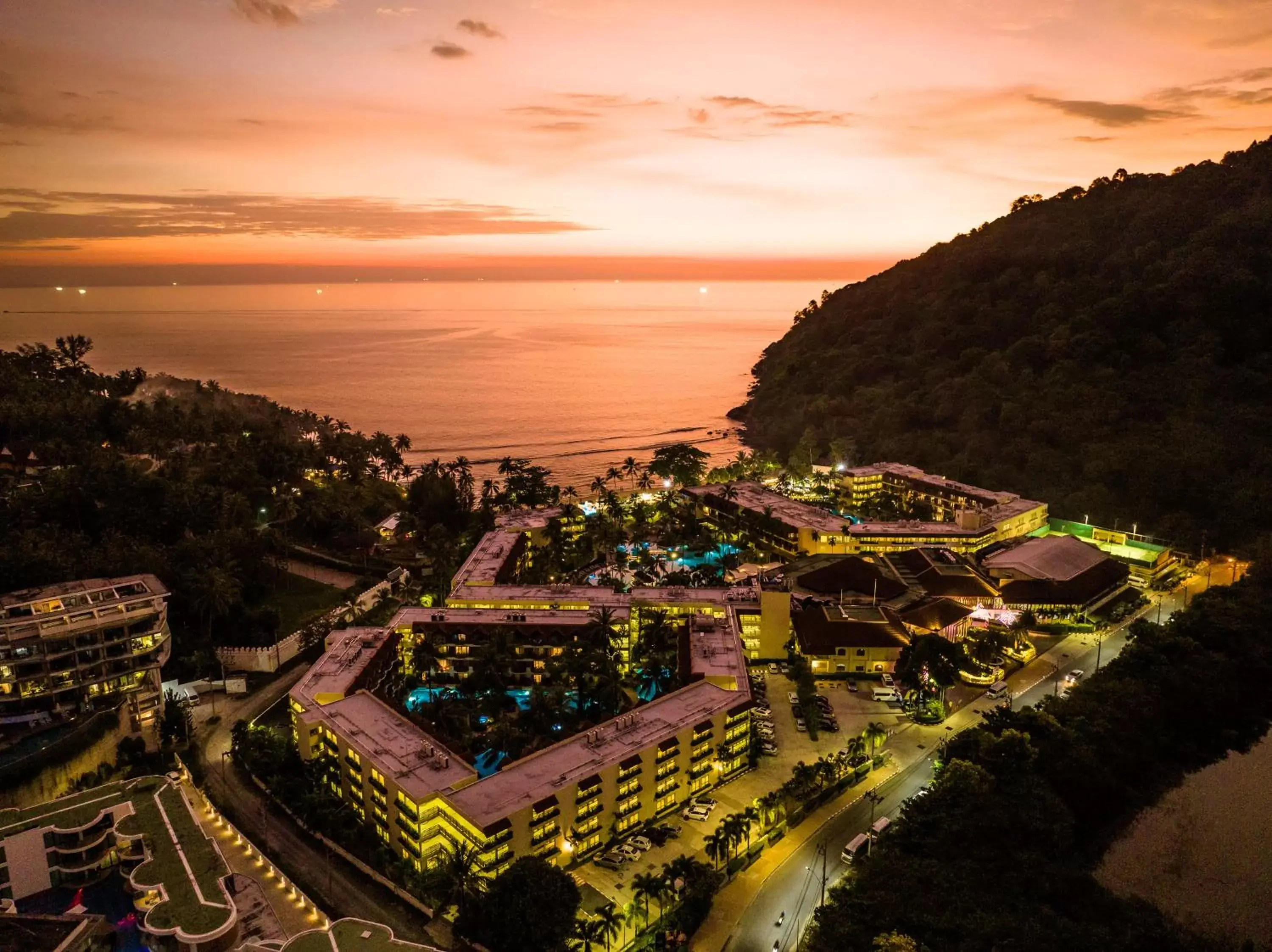 Sunset, Bird's-eye View in Phuket Marriott Resort & Spa, Merlin Beach