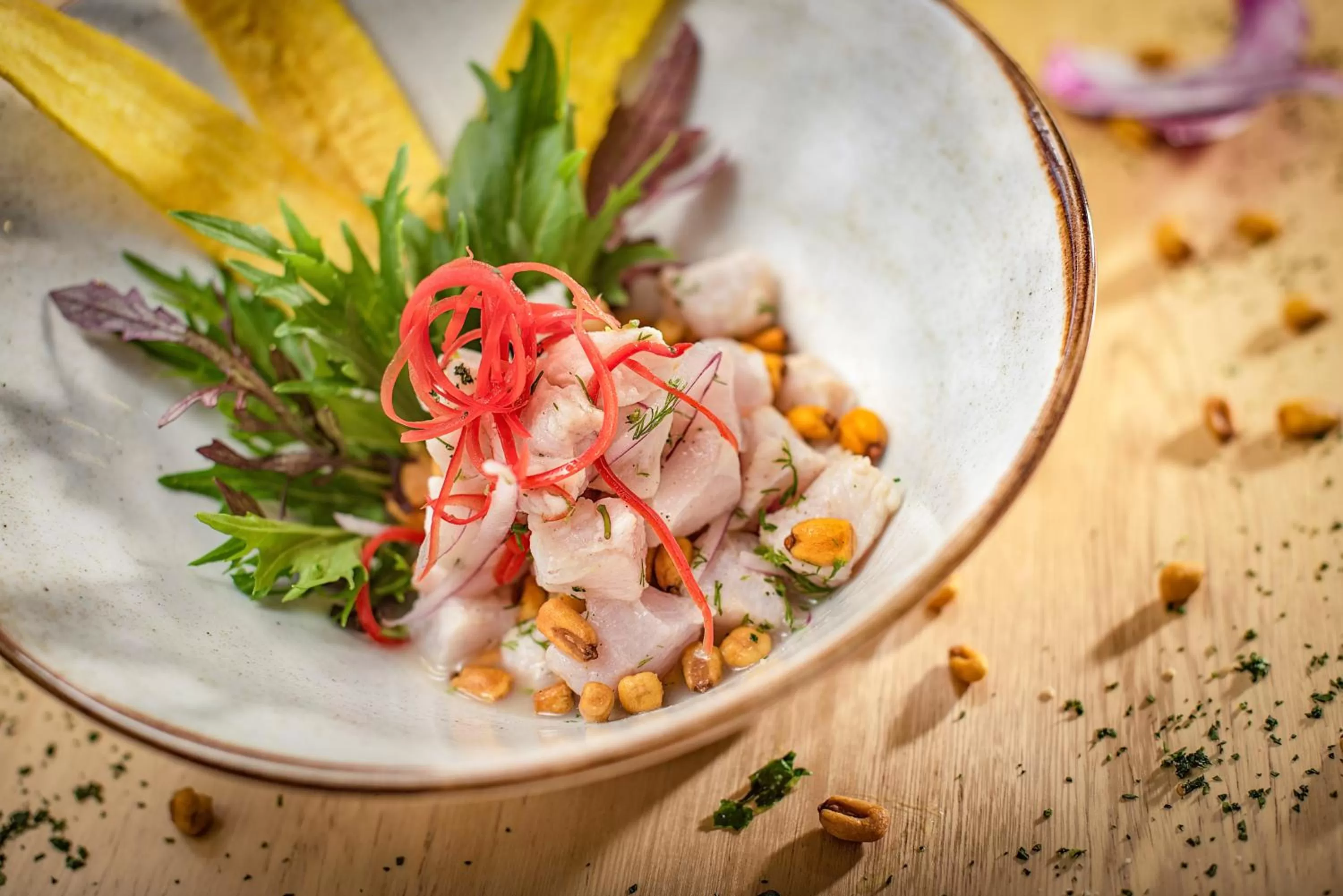 Restaurant/places to eat in Hotel Express 53