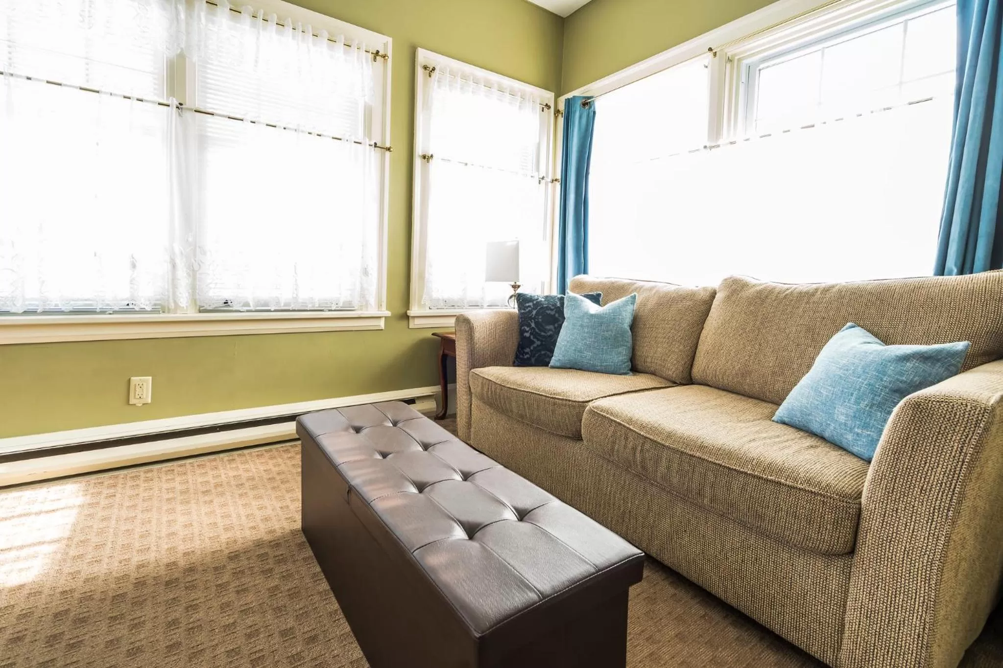 Living room, Seating Area in The Inn on Bay