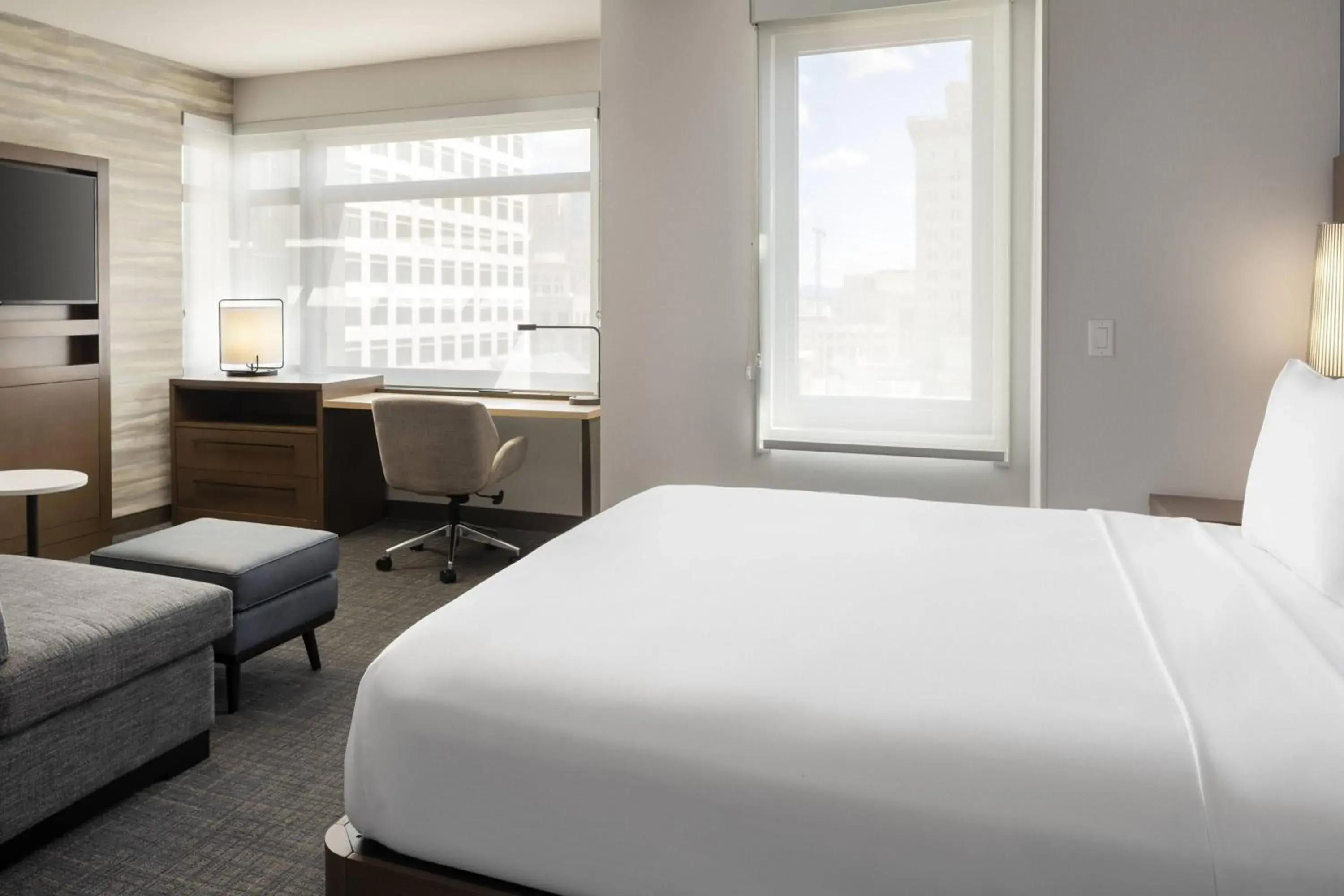 Photo of the whole room, Bed in Residence Inn by Marriott Oakland Downtown