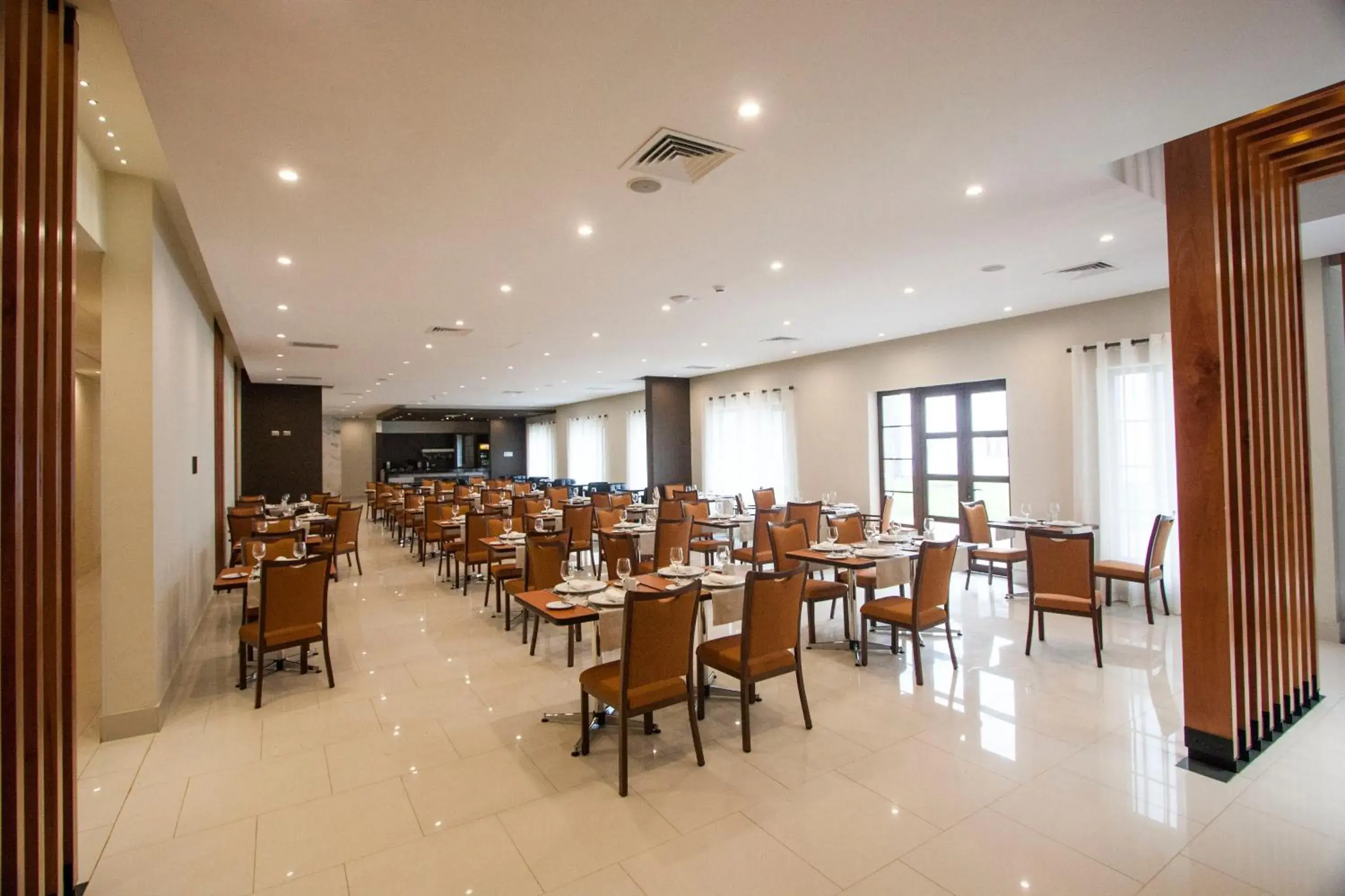 Restaurant/Places to Eat in Hotel Diego de Almagro Osorno