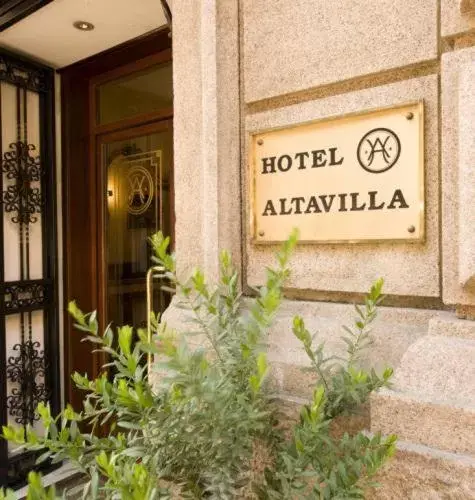 Facade/entrance, Property Logo/Sign in Hotel Altavilla