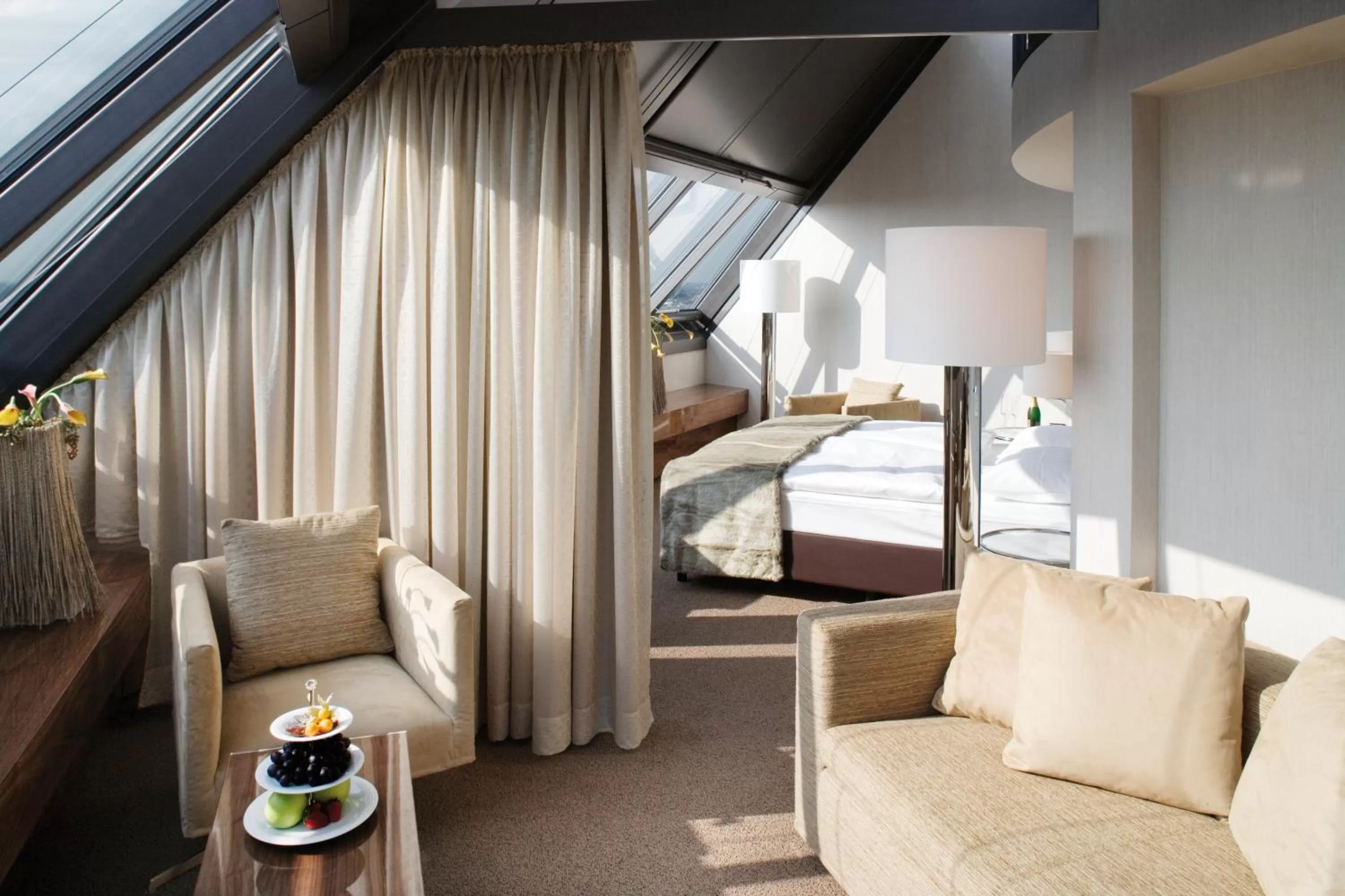 Bed in MÖVENPICK Hotel Hamburg City