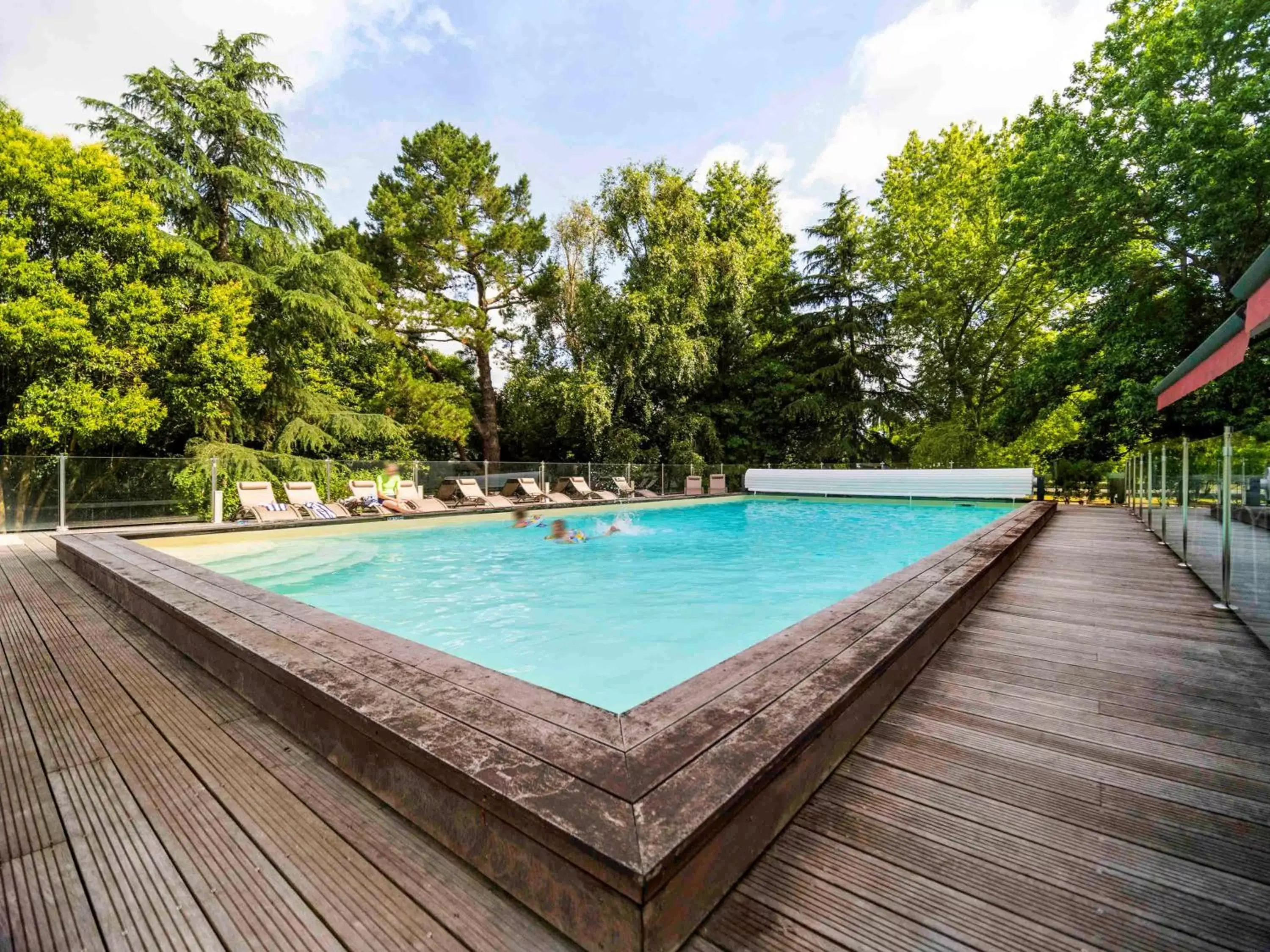 Pool view, Swimming Pool in Mercure Bordeaux Lac