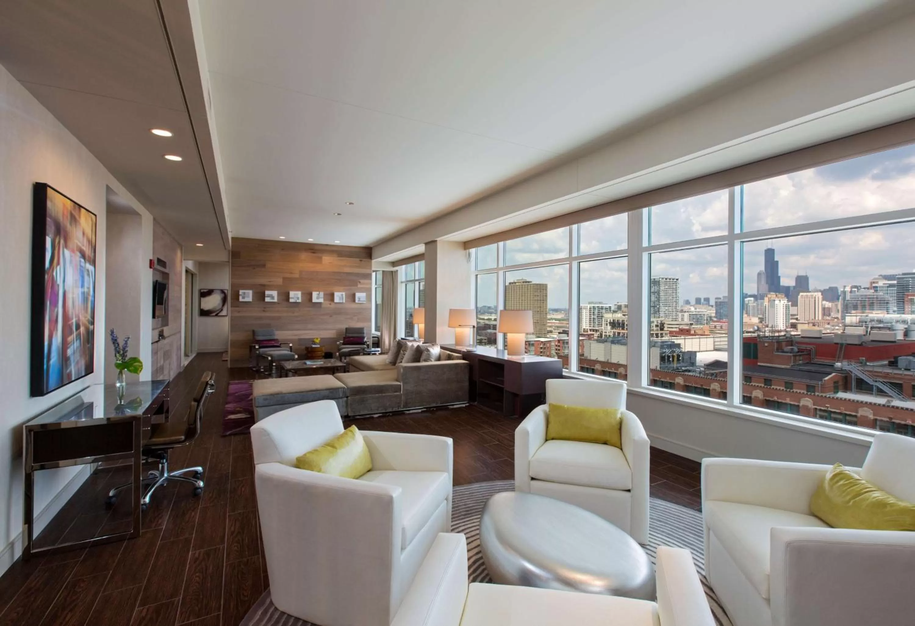 Photo of the whole room in Hyatt Regency McCormick Place Chicago