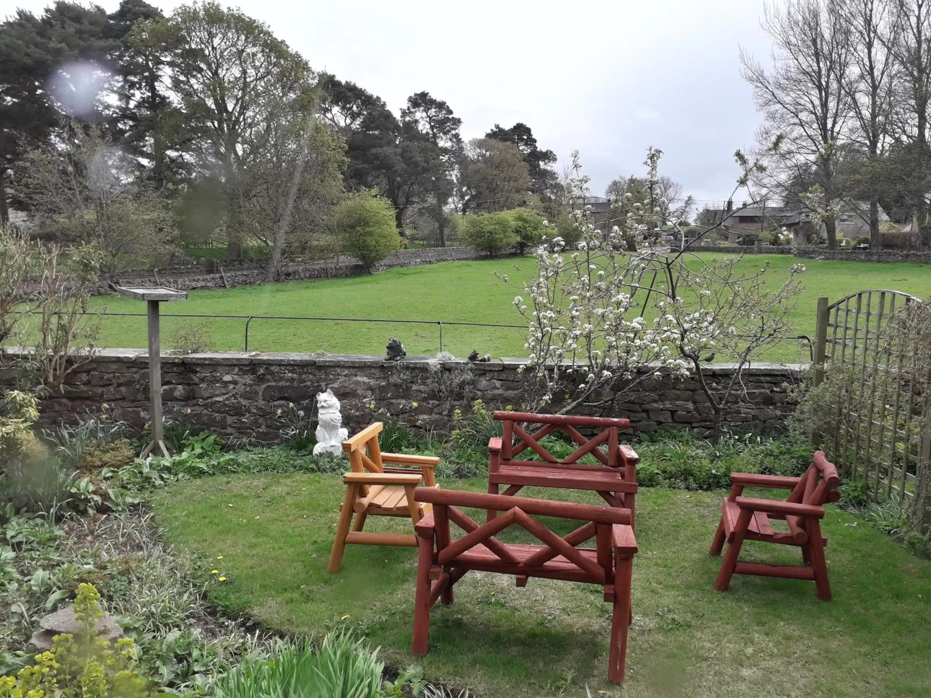 Property building, Garden in Thornley House