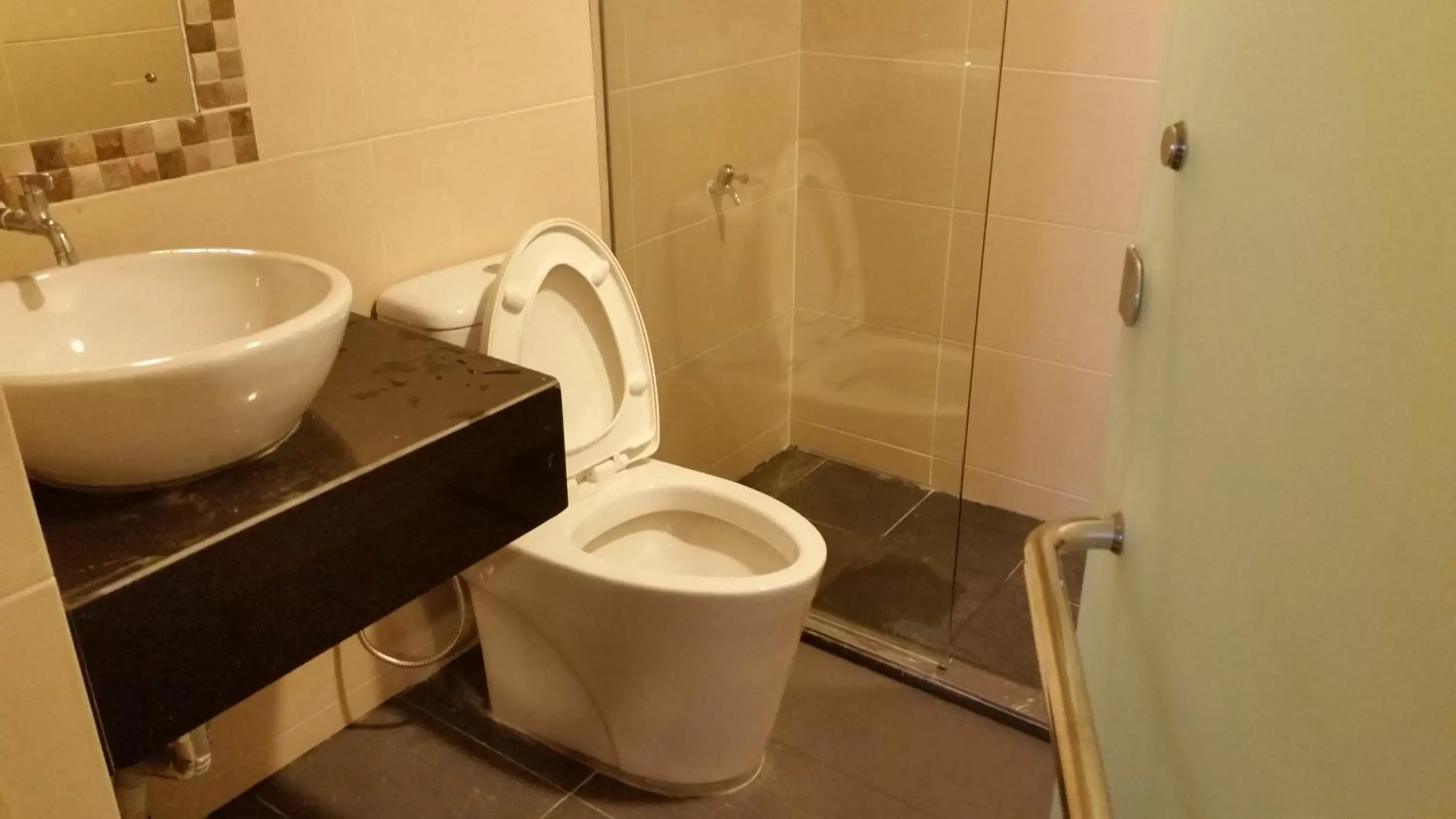 Bathroom in Hotel Sri Iskandar