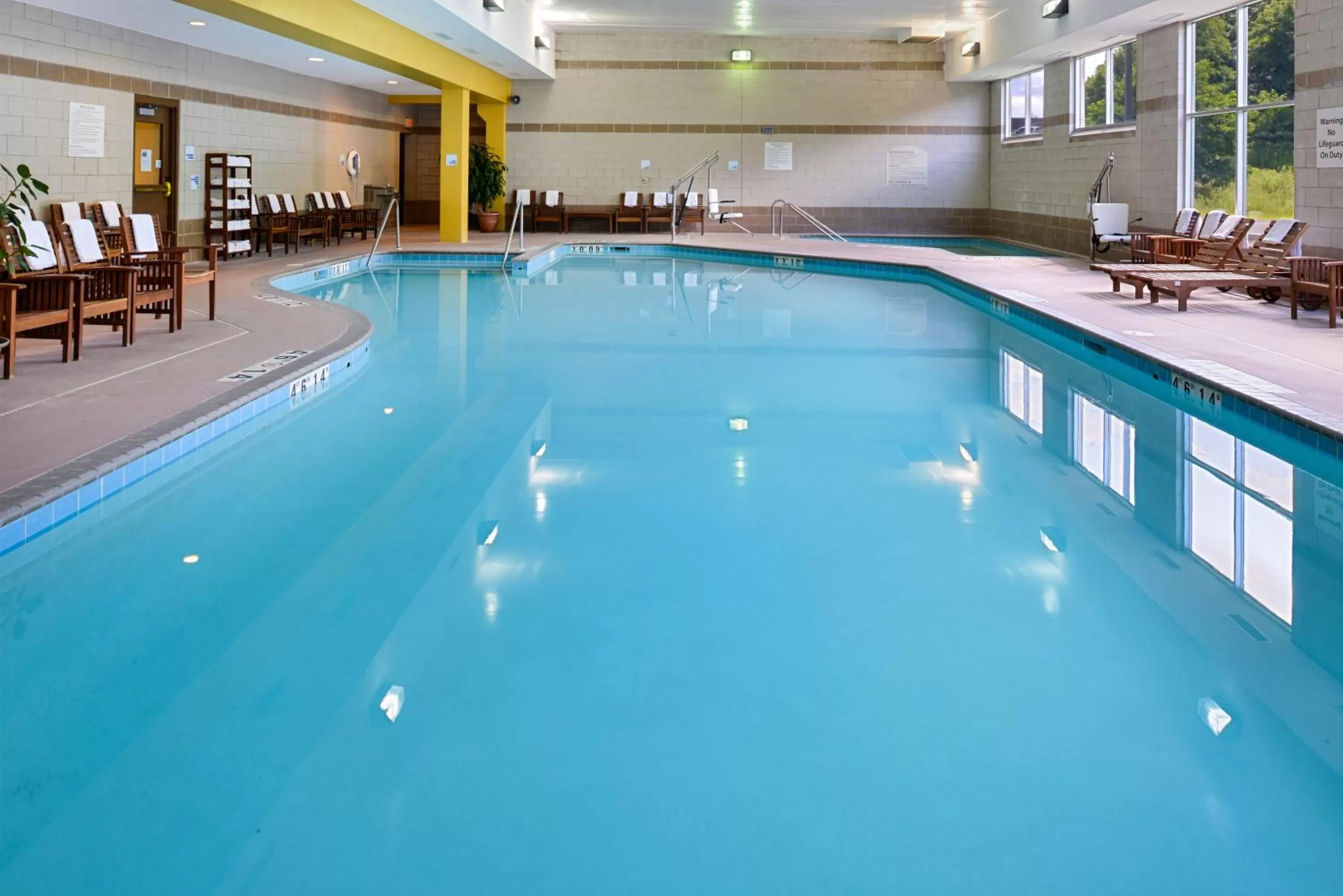 Swimming pool in Holiday Inn Express St Croix Valley by IHG
