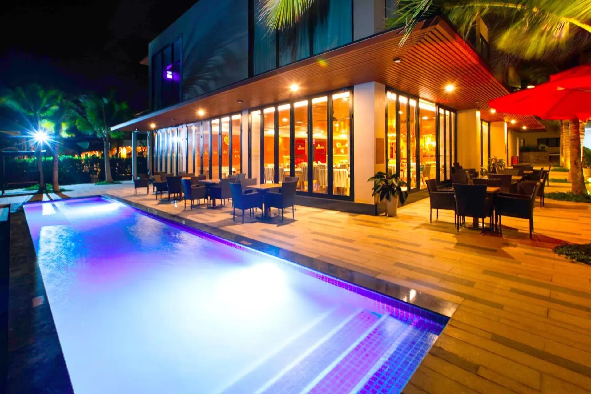 Restaurant/places to eat, Swimming Pool in Marina Bay Vung Tau Resort & Spa