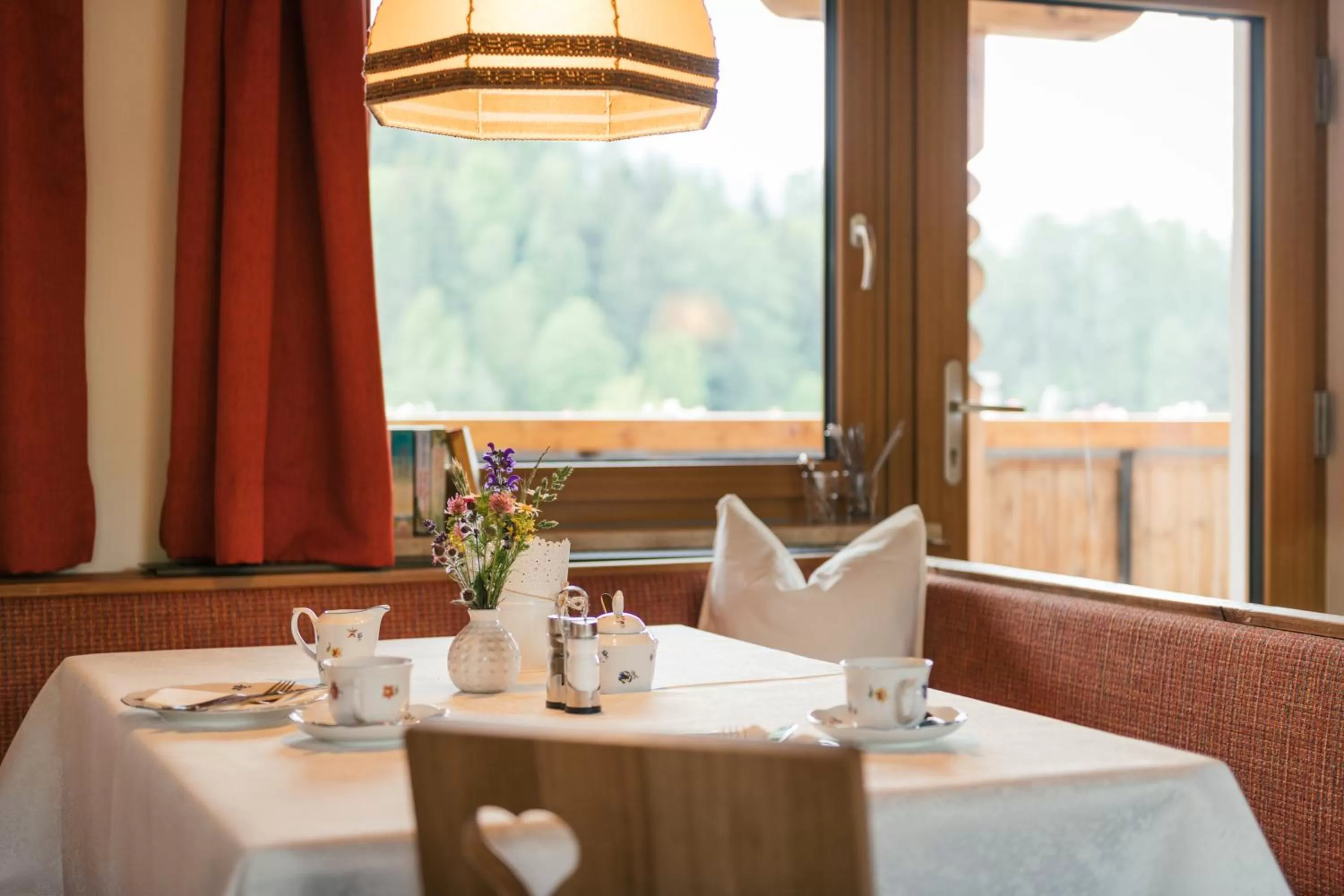 Buffet breakfast in Edenhauserhof