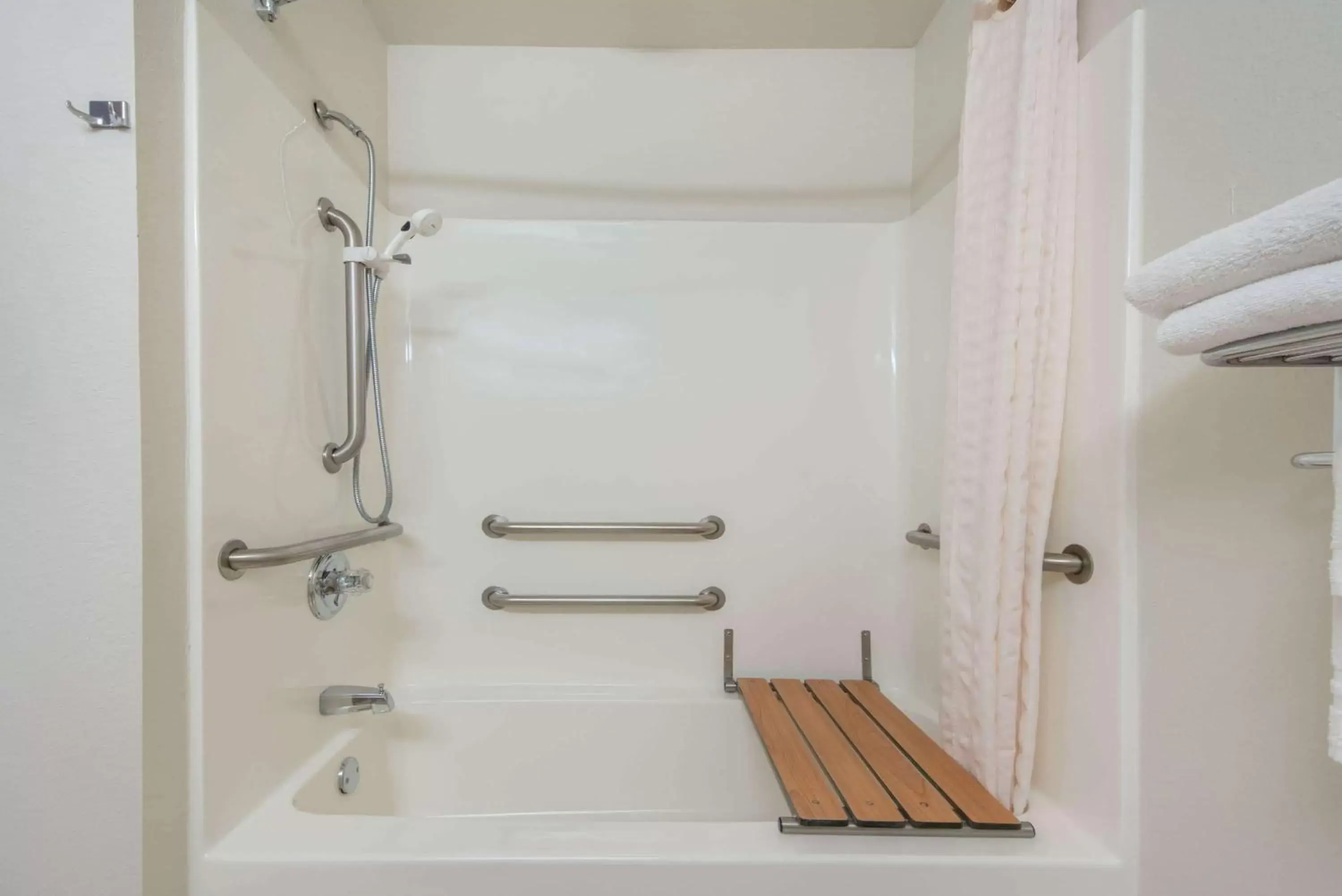 Bathroom in Microtel Inn & Suites by Wyndham Altus