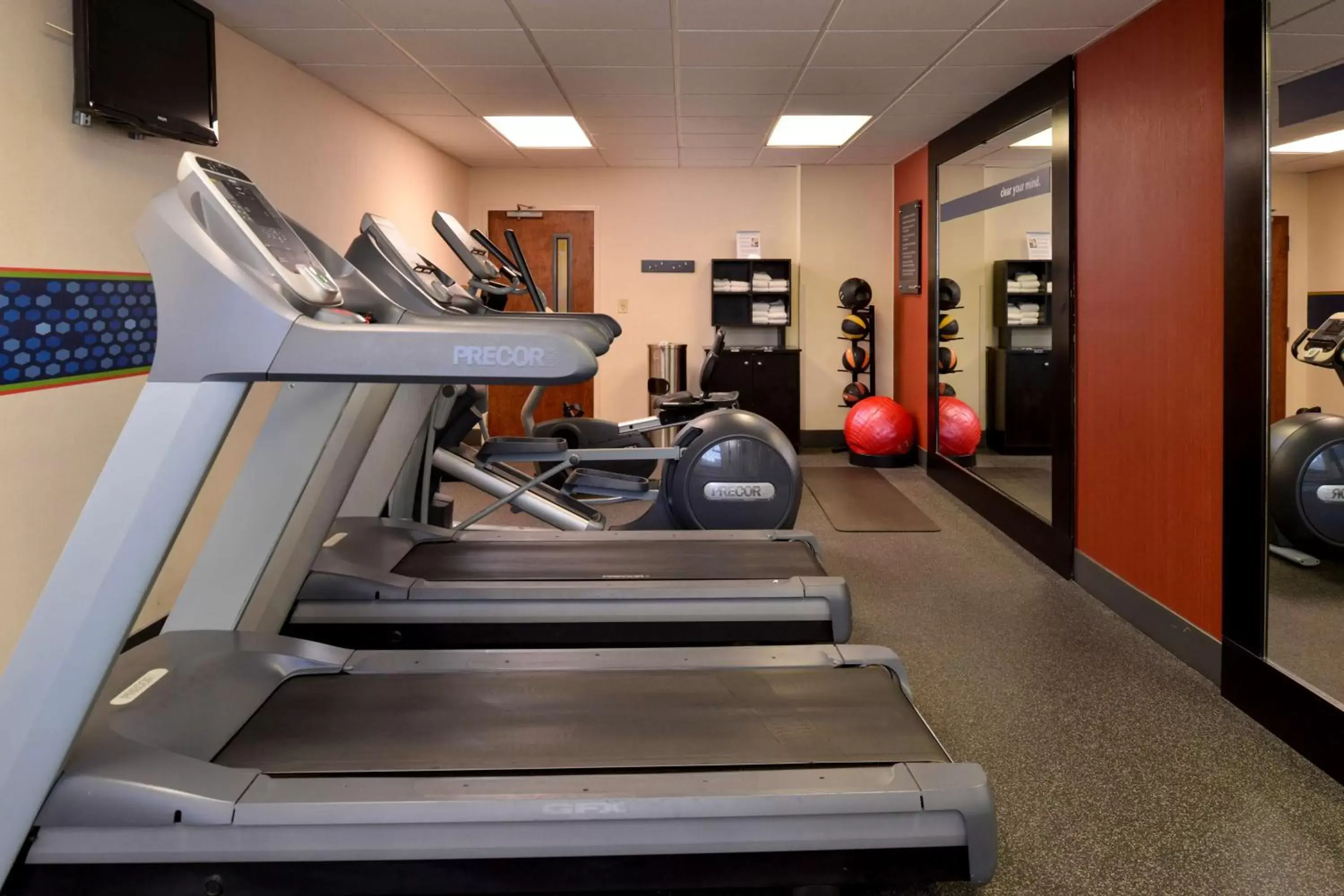 Fitness centre/facilities, Fitness Center/Facilities in Hampton Inn Henderson