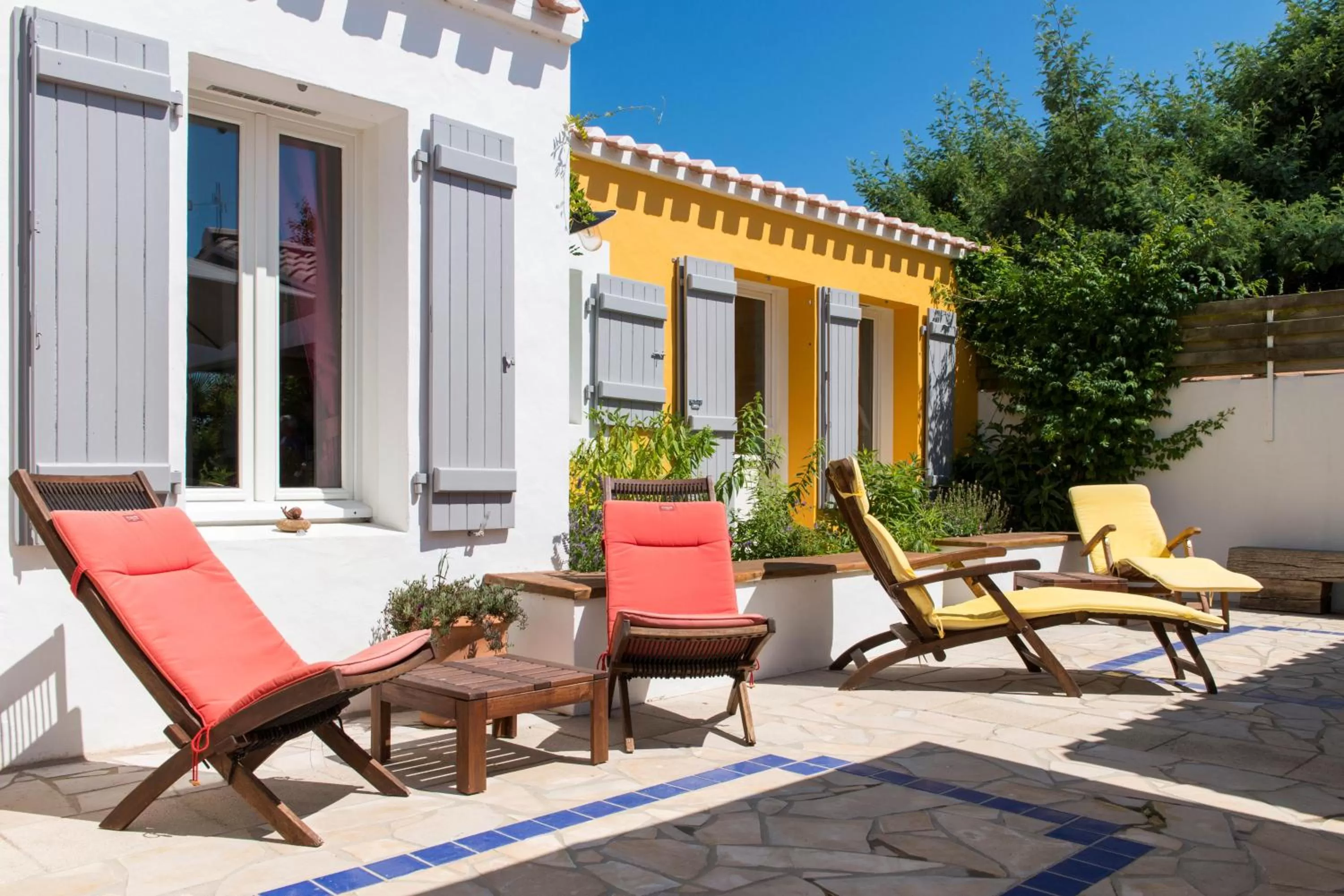 Balcony/Terrace in Les Yeux Bleus Bed & Breakfast
