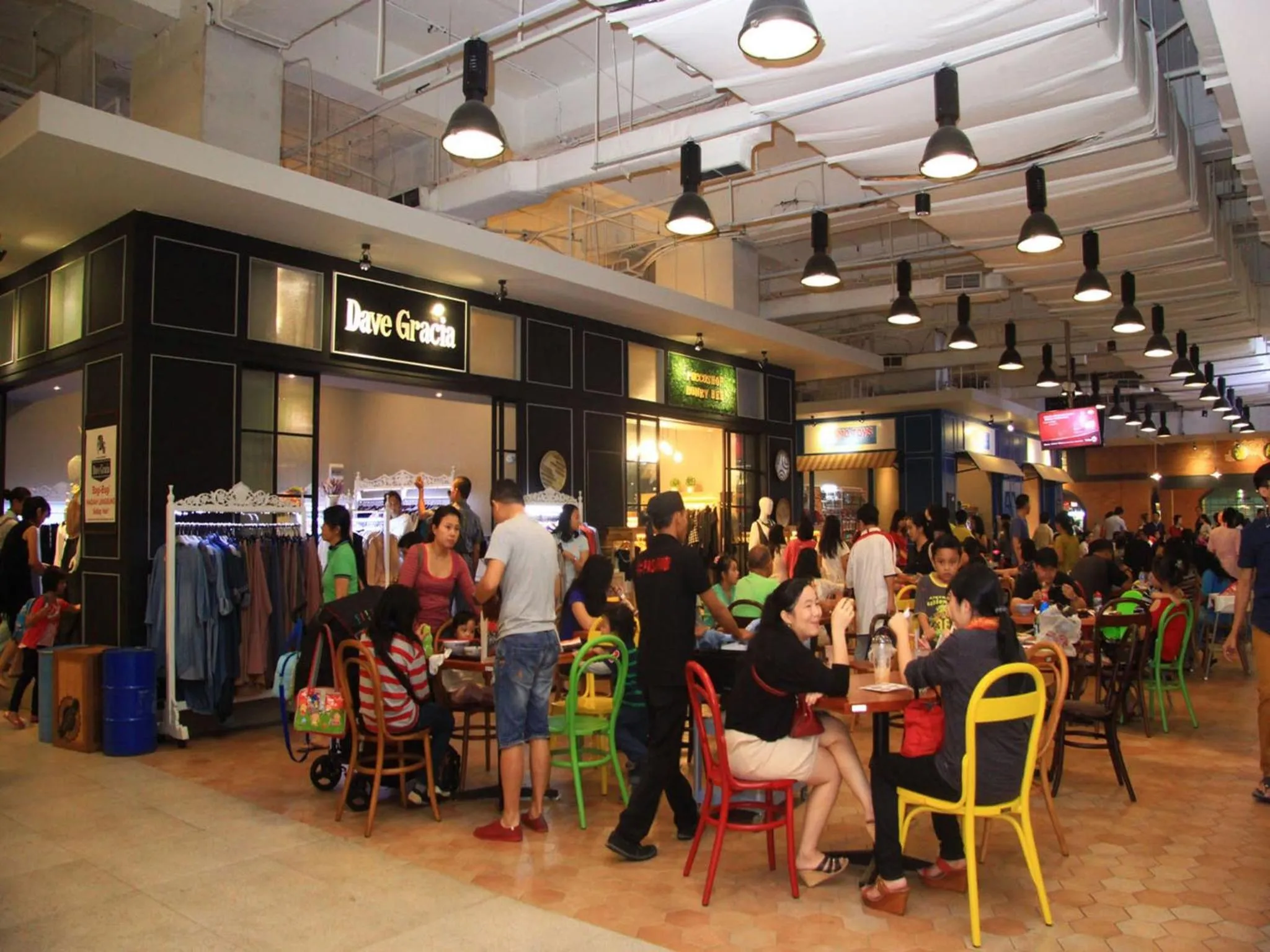 Restaurant/places to eat in All Sedayu Hotel Kelapa Gading