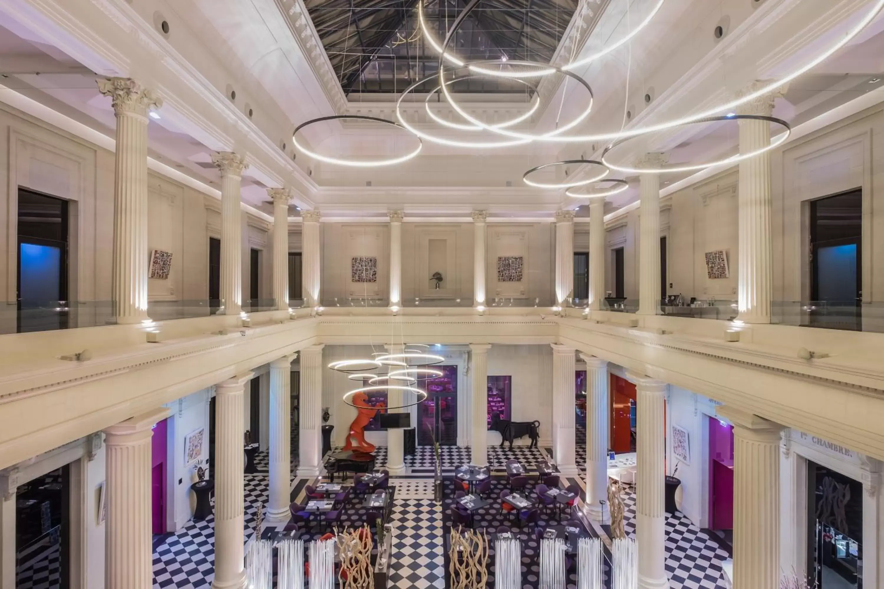 Lobby or reception in Radisson BLU Hotel Nantes