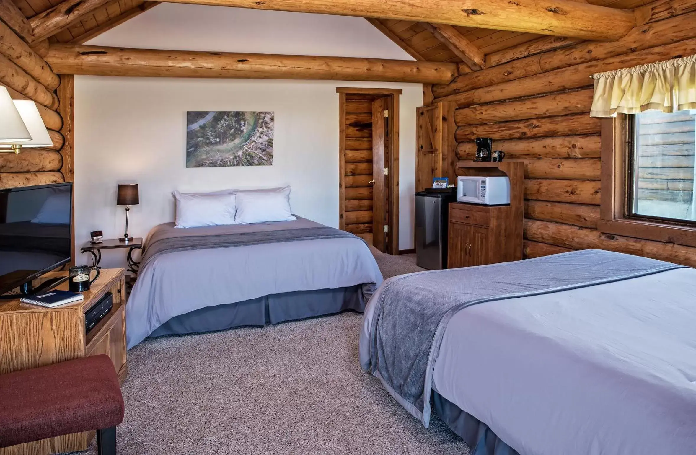Bed in Triangle C Cabins