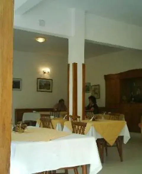 Lounge or bar, Restaurant/Places to Eat in Hotel Palmas del Sol