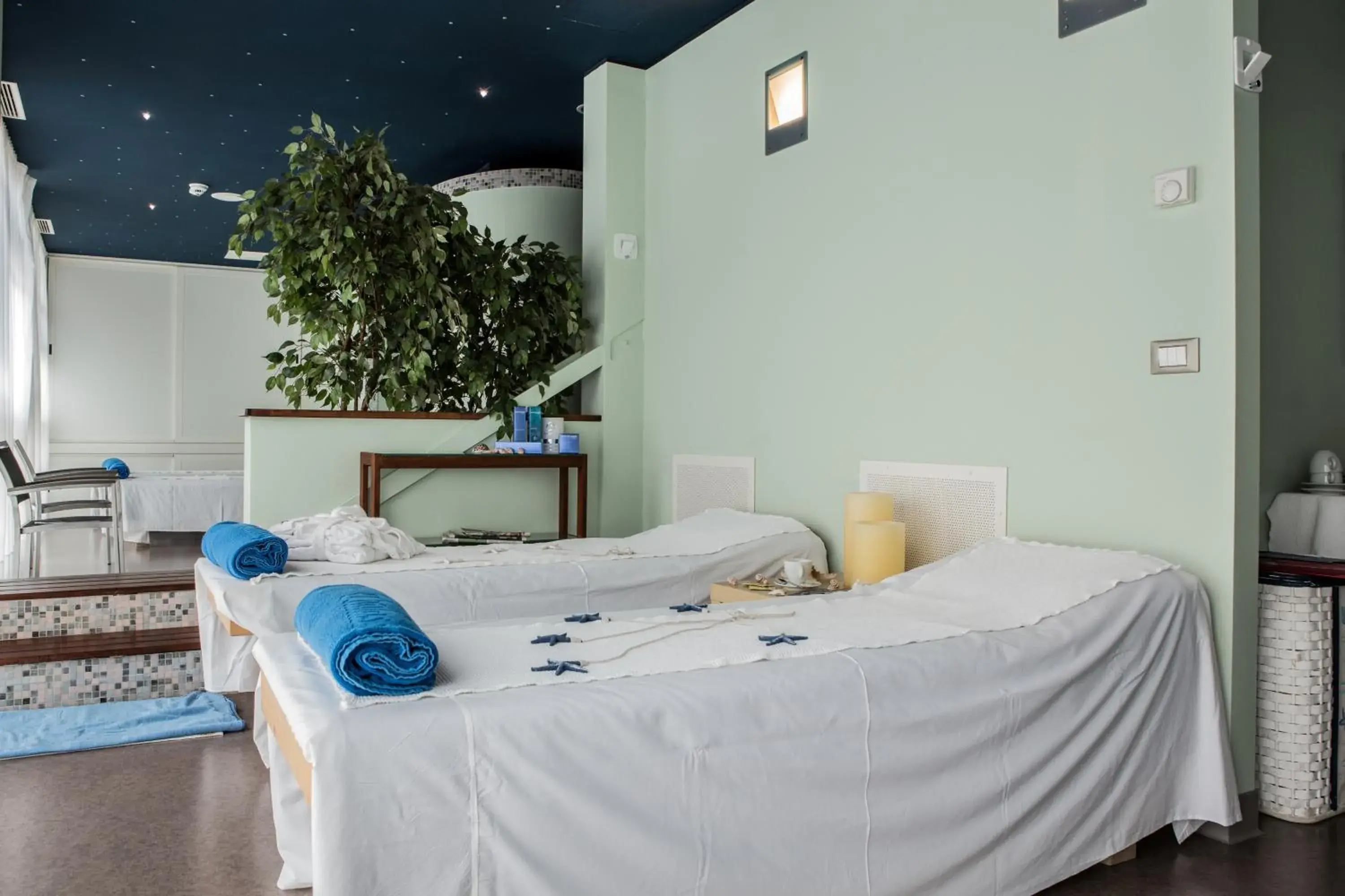 Spa and wellness centre/facilities, Bed in Grand Hotel Astoria