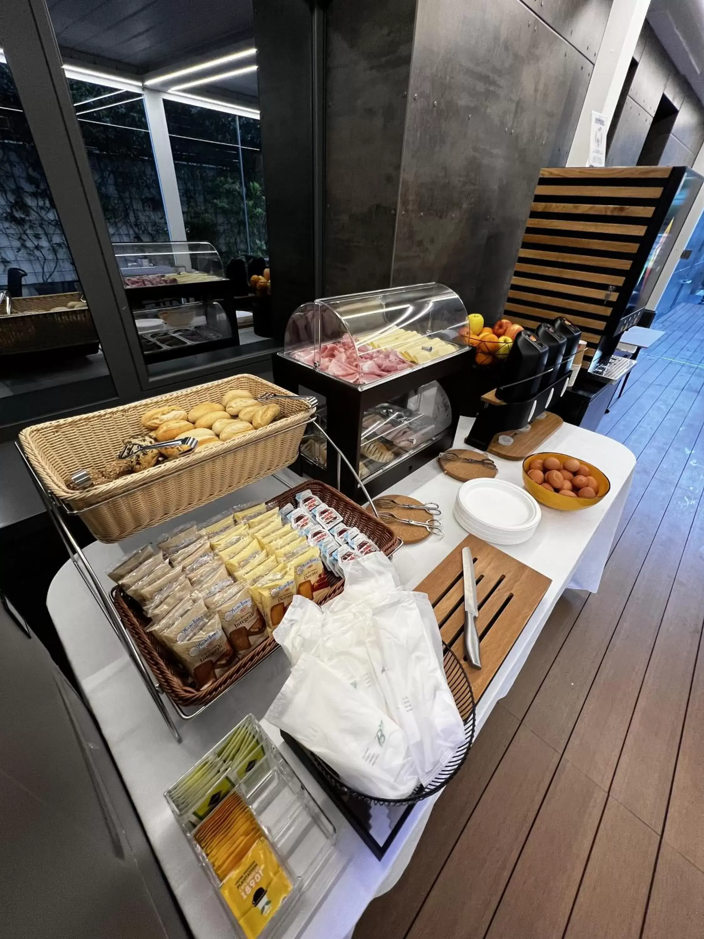 Buffet breakfast in 57 Reshotel Orio