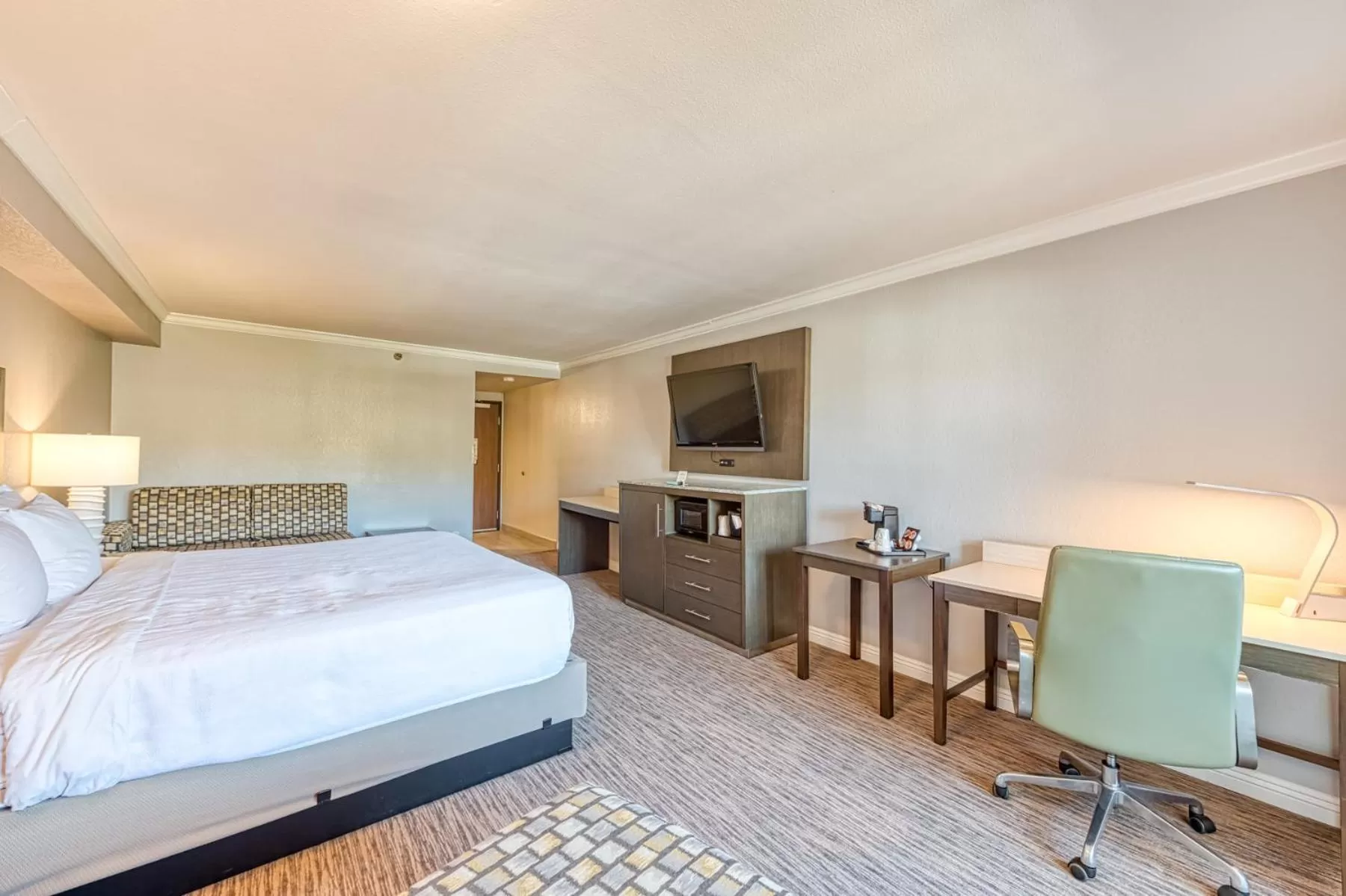 Bed in Amanzi Hotel, an Ascend Collection Hotel