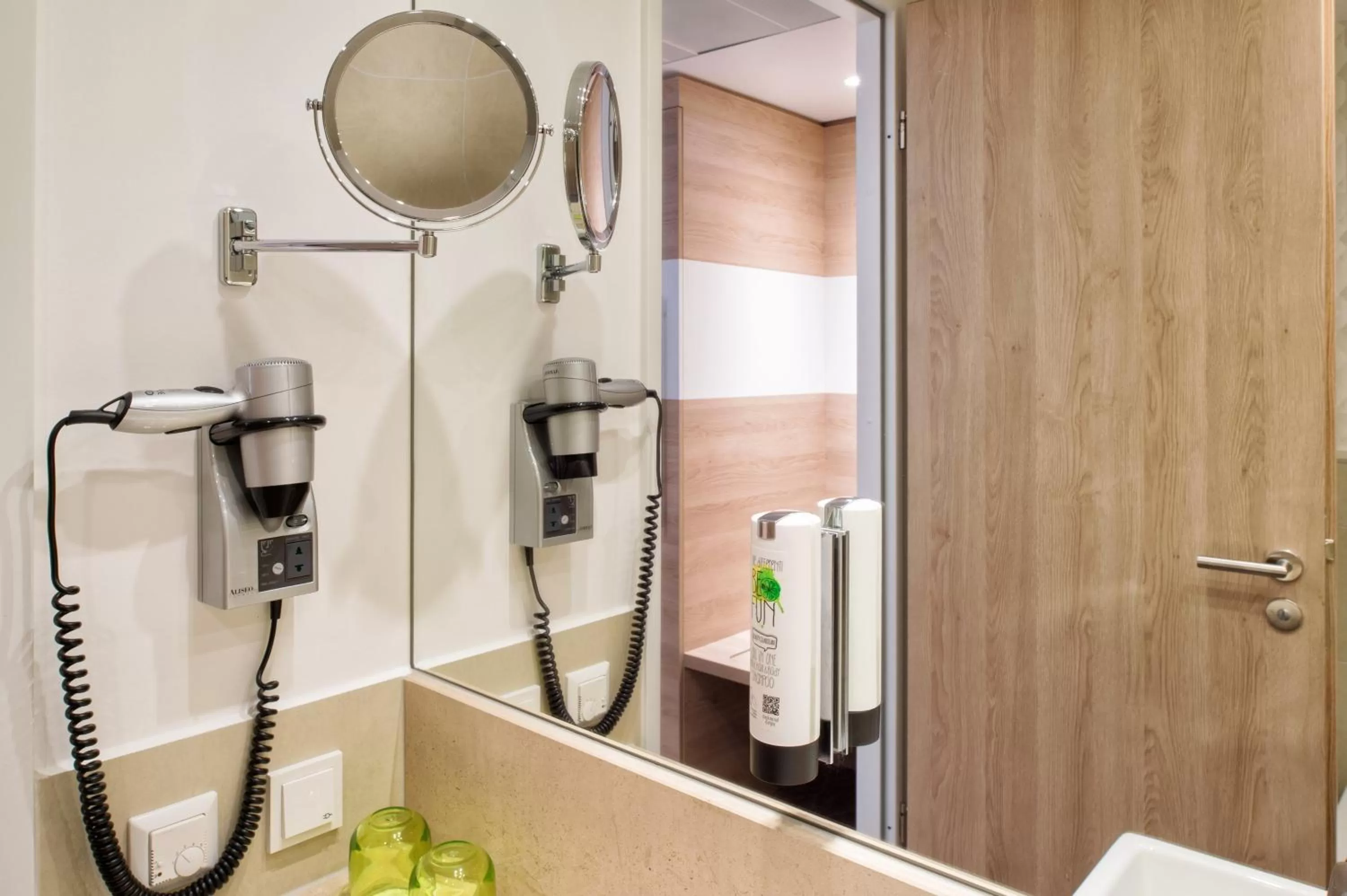 Bathroom in Holiday Inn Frankfurt Airport by IHG