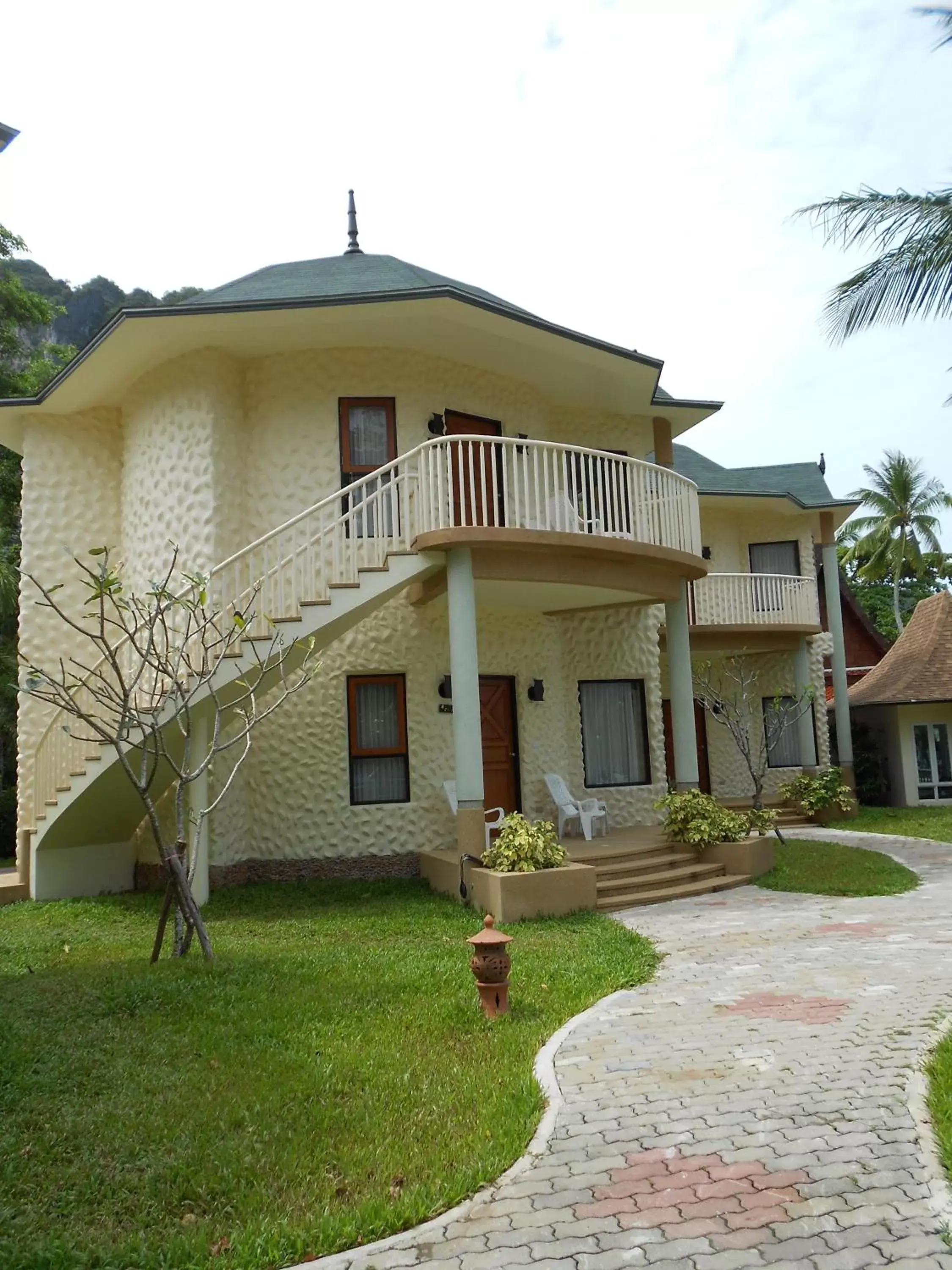 Property Building in Golden Beach Resort