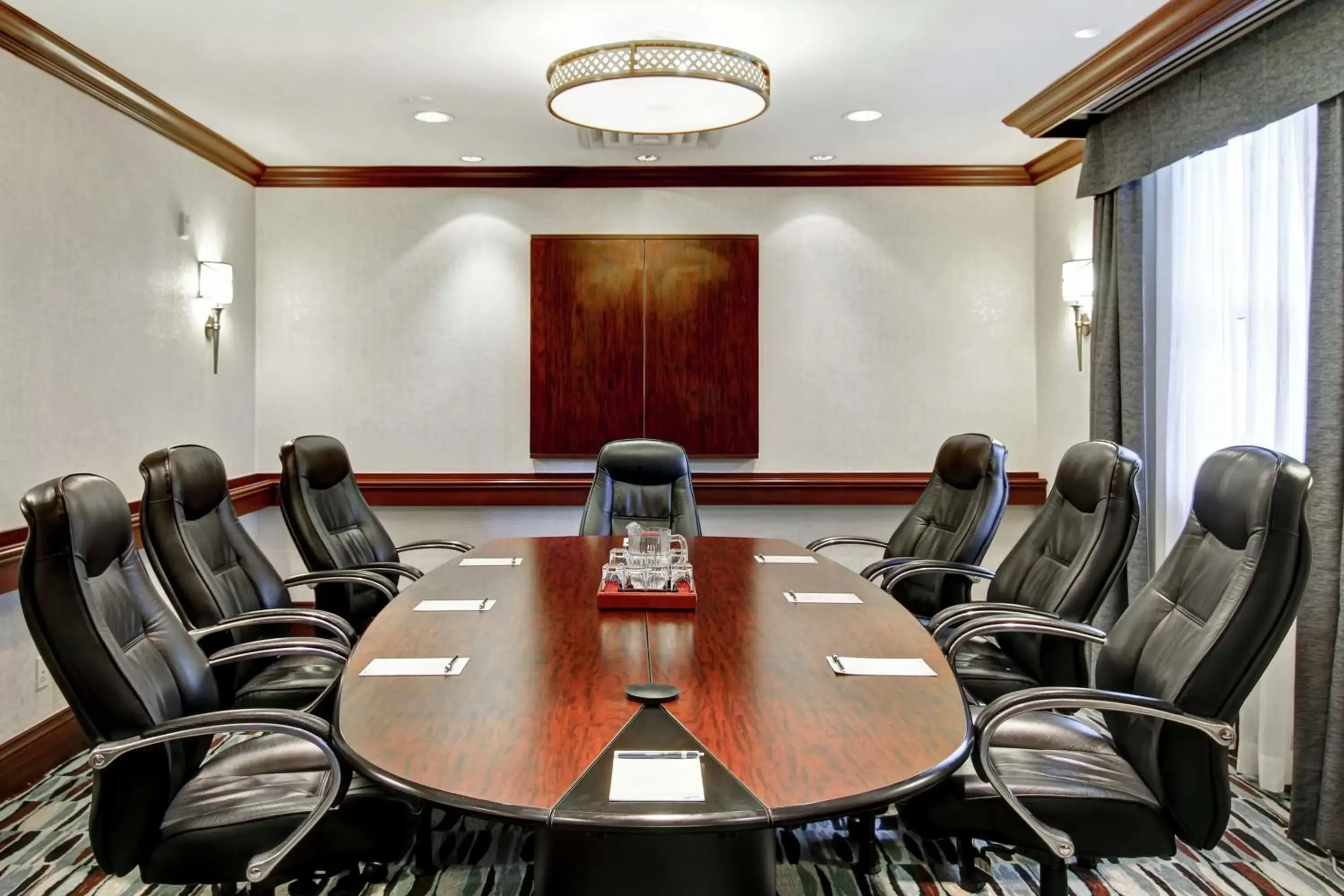 Meeting/conference room in Homewood Suites by Hilton Toronto-Oakville