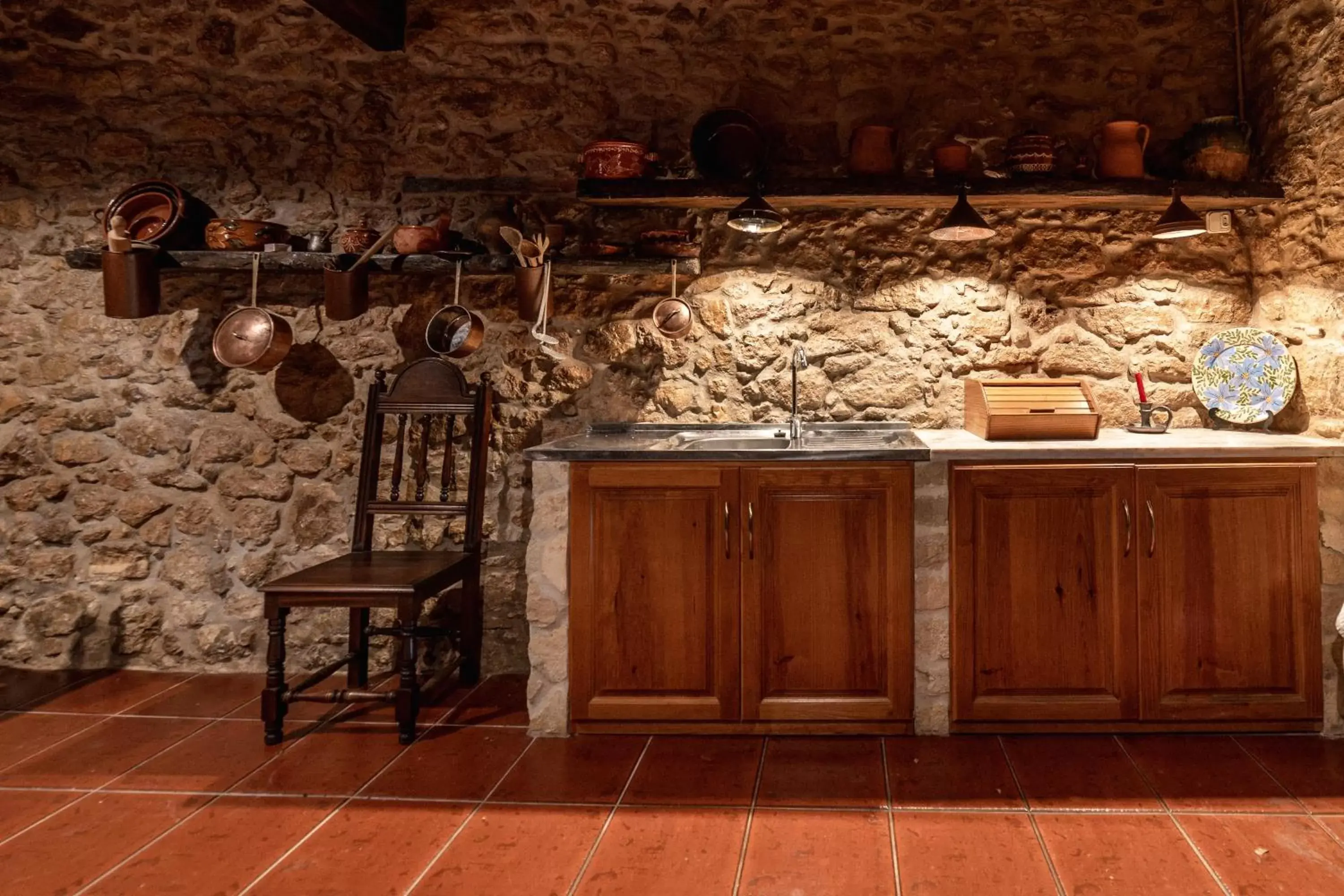Lounge or bar, Kitchen/Kitchenette in Granja da Cabrita
