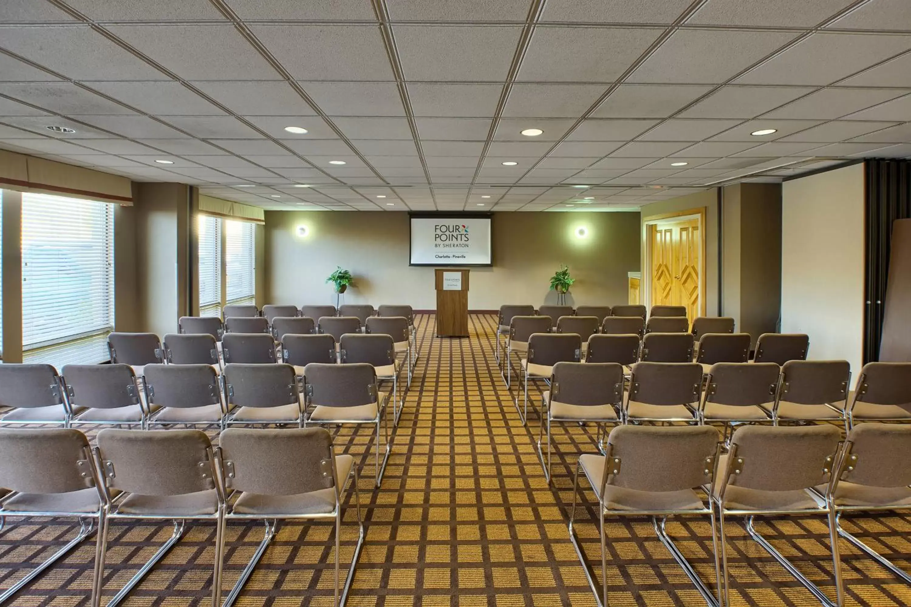 Meeting/conference room in Four Points by Sheraton Charlotte/Pineville