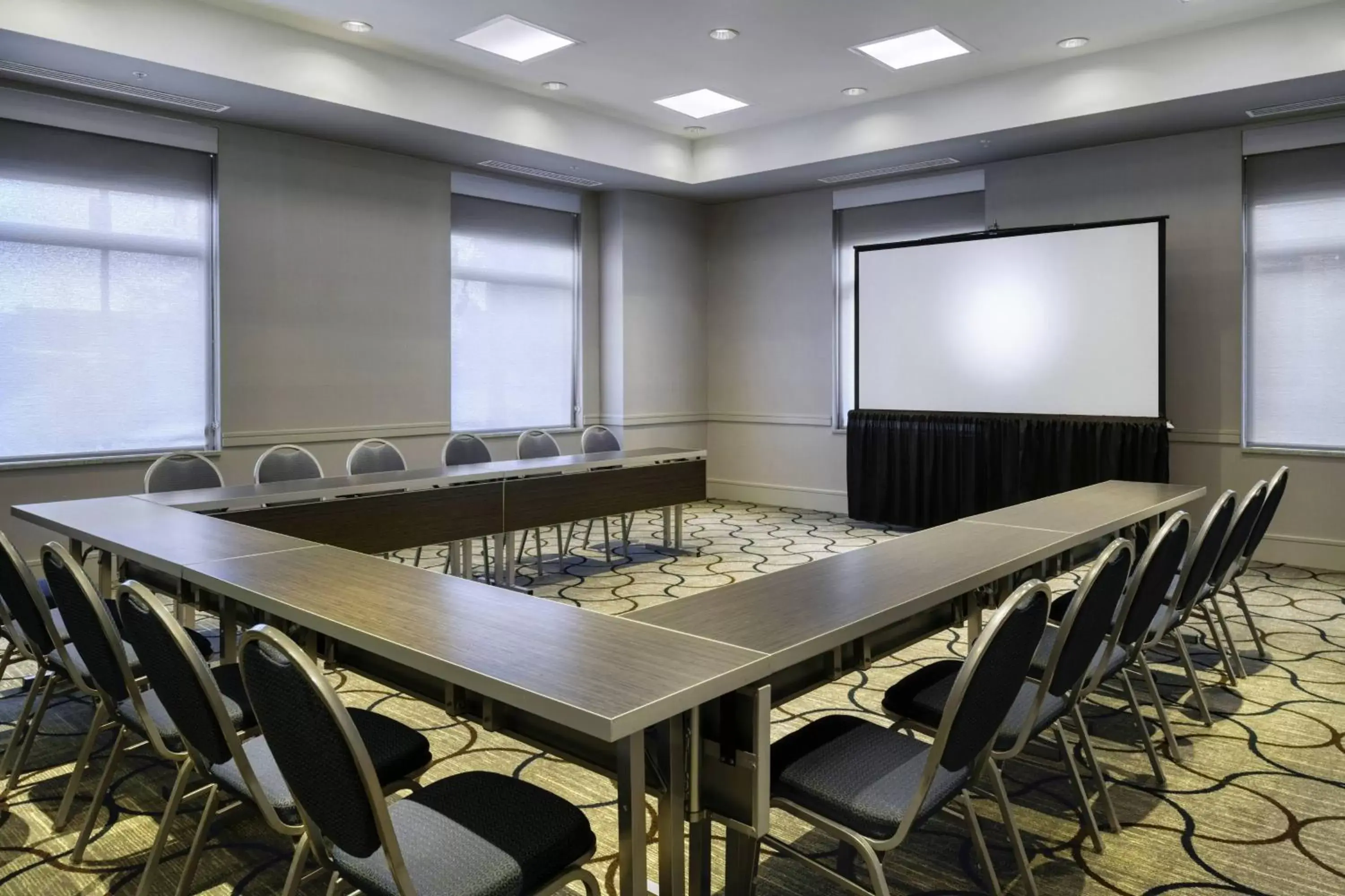 Meeting/conference room in Residence Inn by Marriott Portsmouth Downtown