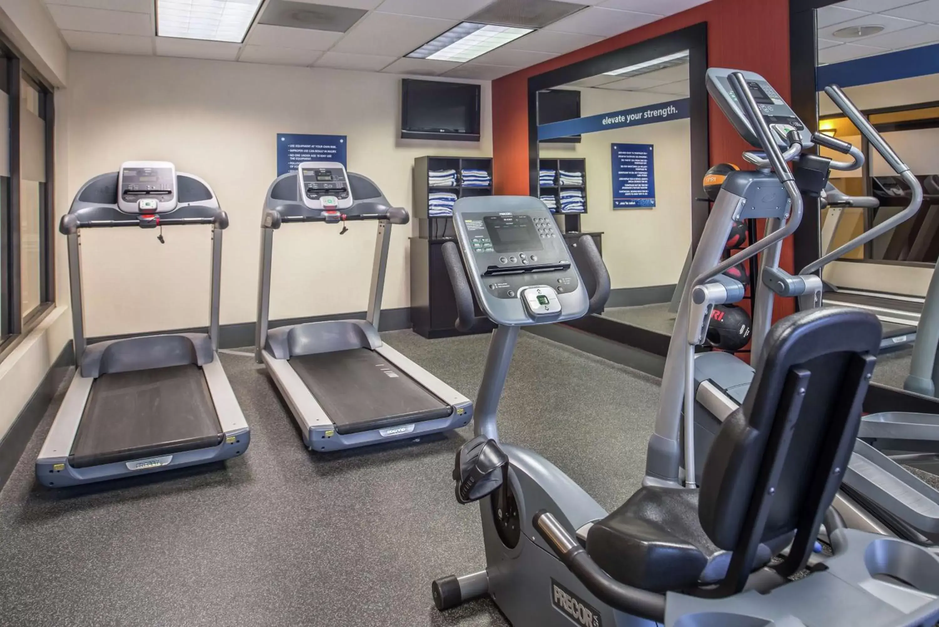 Fitness centre/facilities, Fitness Center/Facilities in Hampton Inn Columbia Northeast-Fort Jackson Area