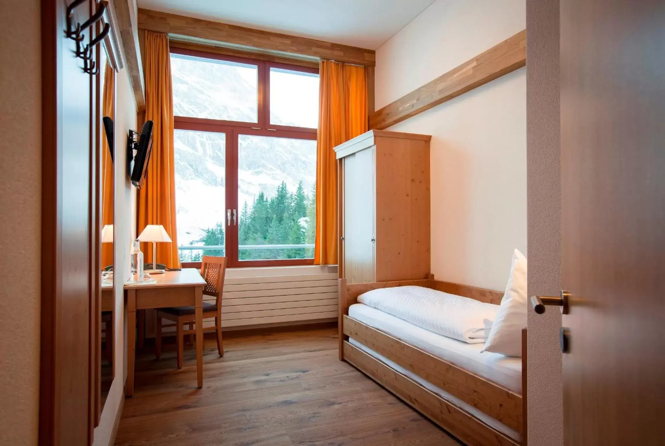 Standard Single Room in Berghotel Trübsee