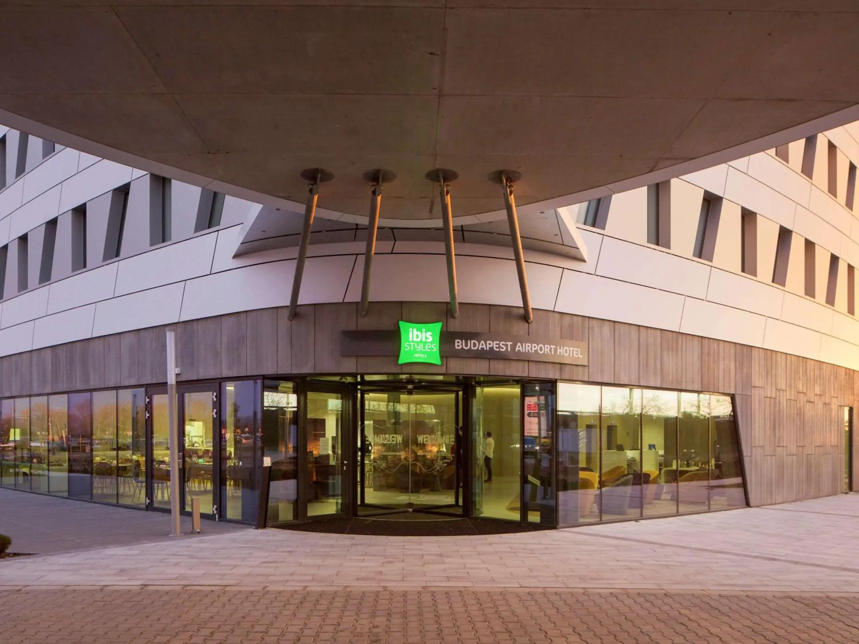 Property building in ibis Styles Budapest Airport