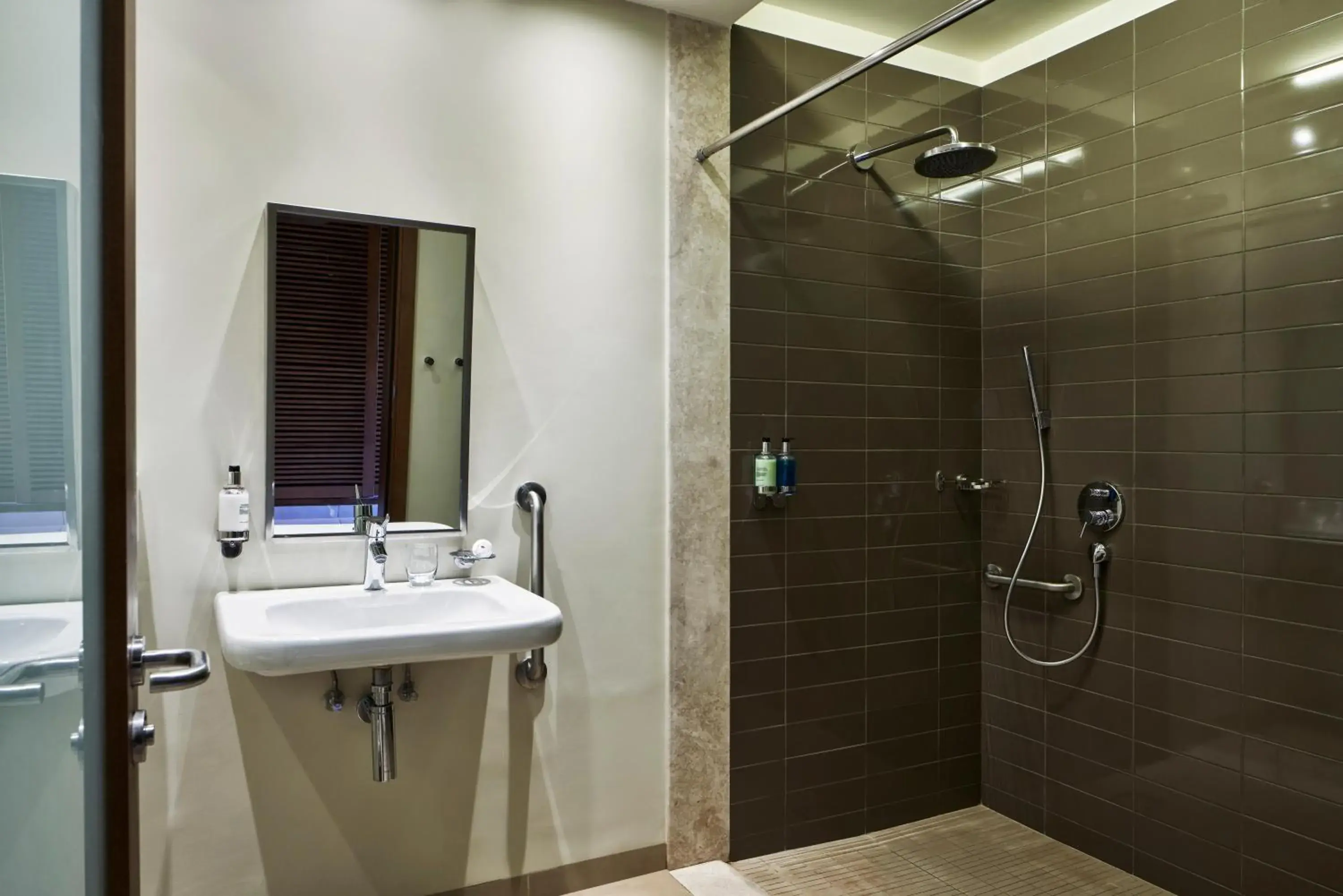 Shower, Bathroom in Fanar Hotel & Residences