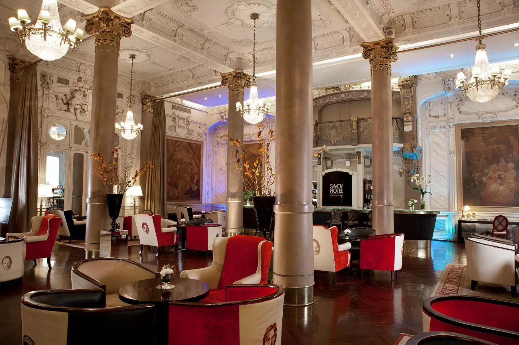 Lounge or bar, Restaurant/Places to Eat in Savoy Hotel