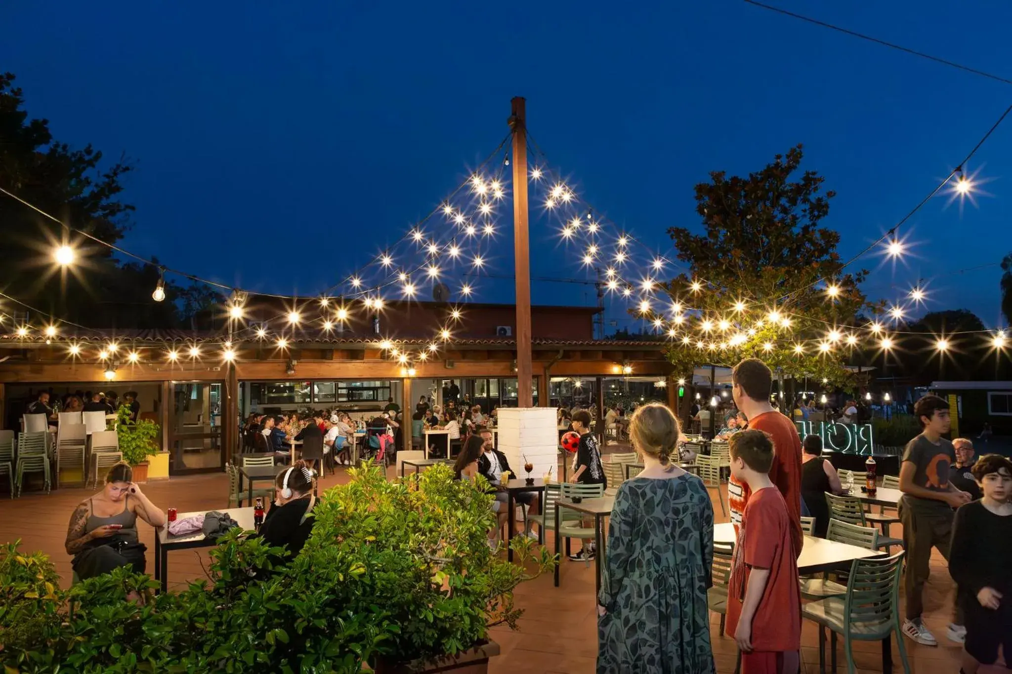 Restaurant/places to eat in hu Roma Camping In Town Restaurant/places to eat in hu Roma Camping In Town