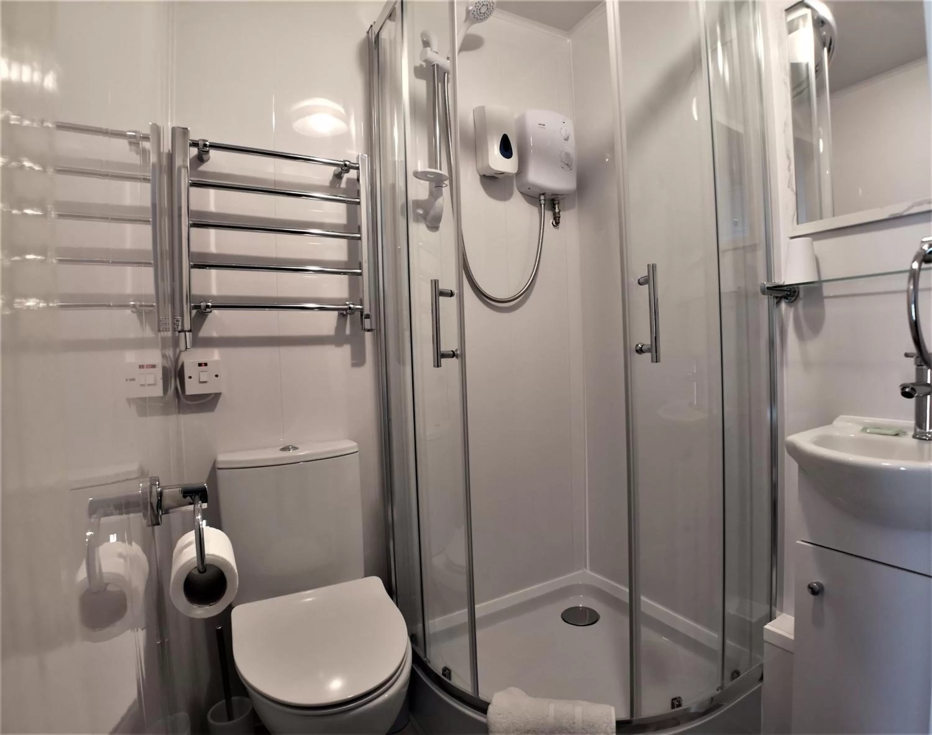 Shower in The Hopton Hotel