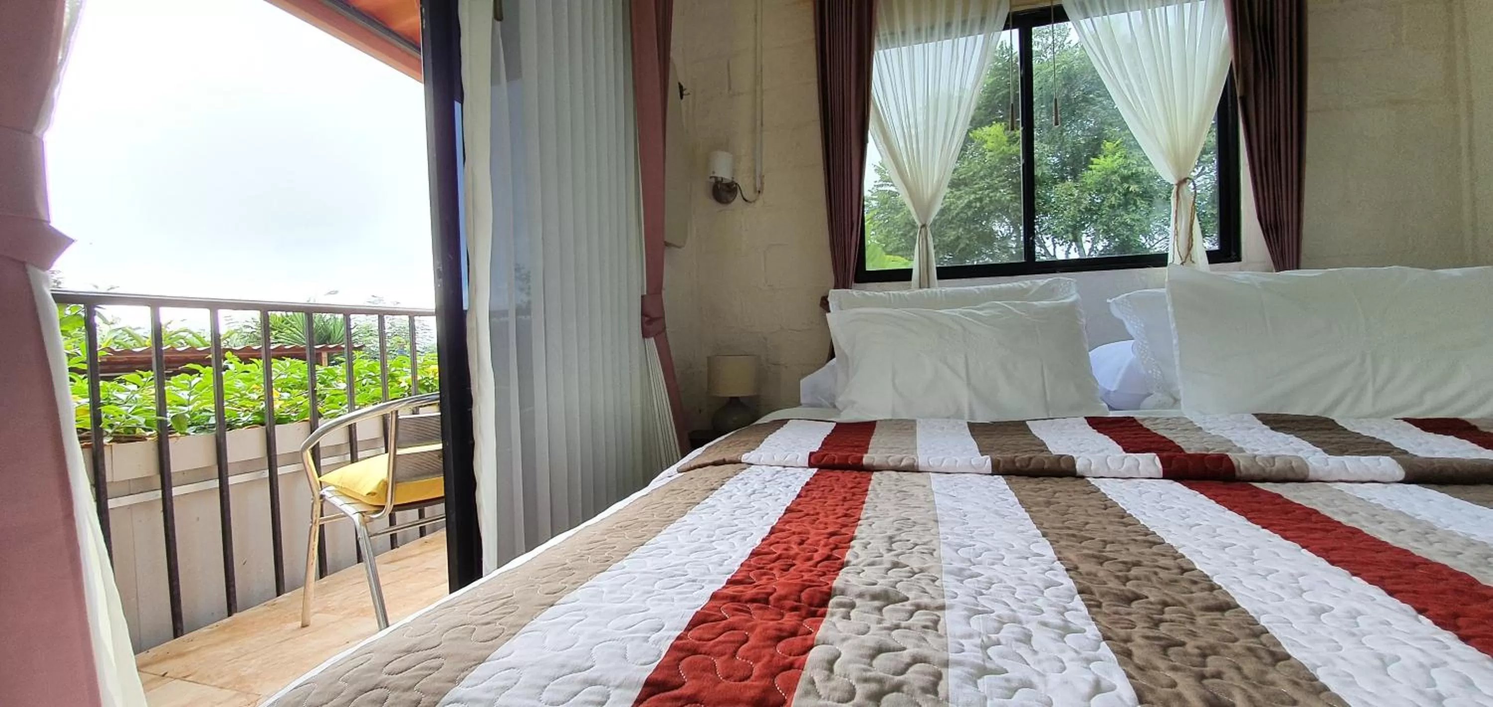 Bed in Hosteria Florecer