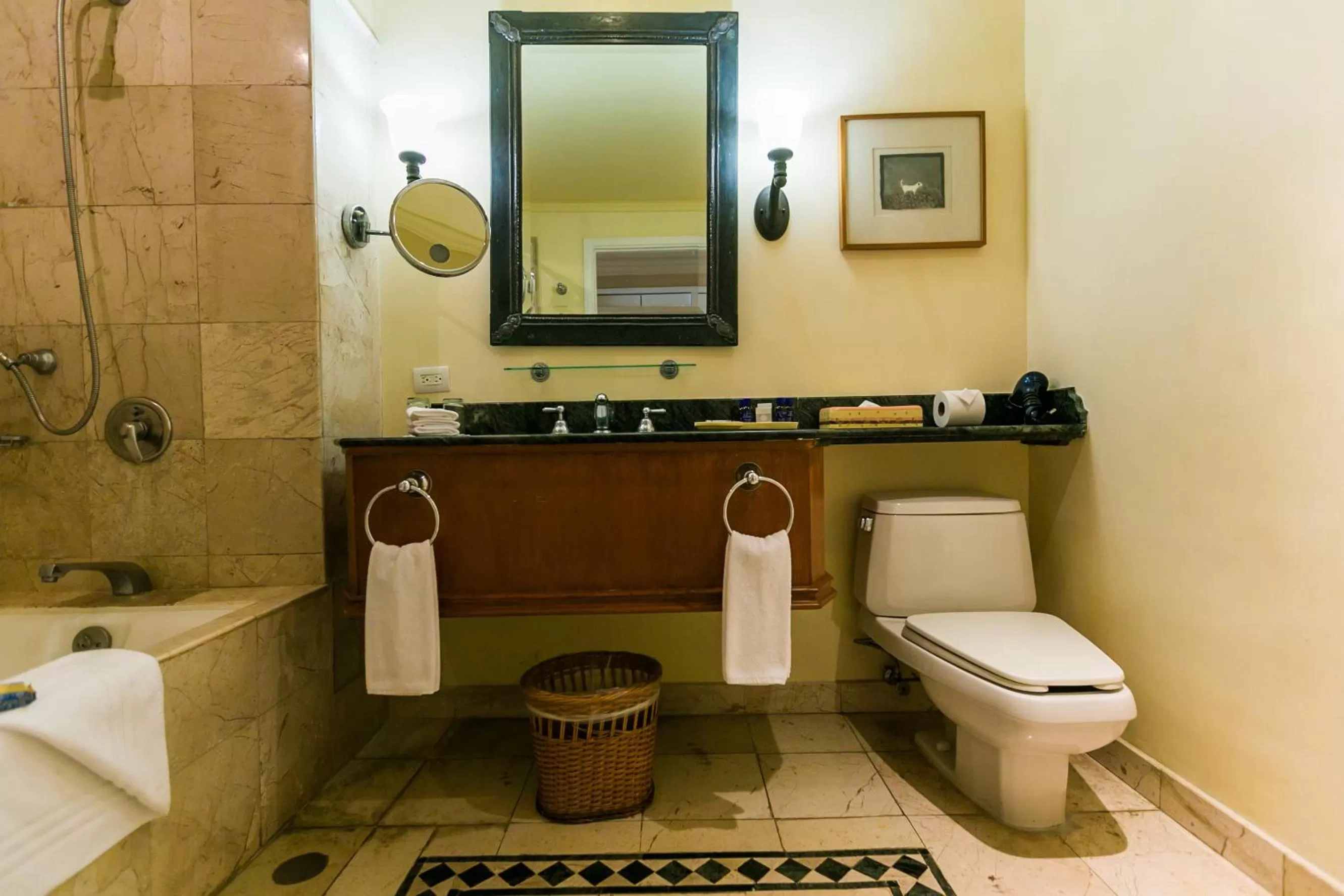 Deluxe Double in Pierre Mundo Imperial Riviera Diamante Acapulco