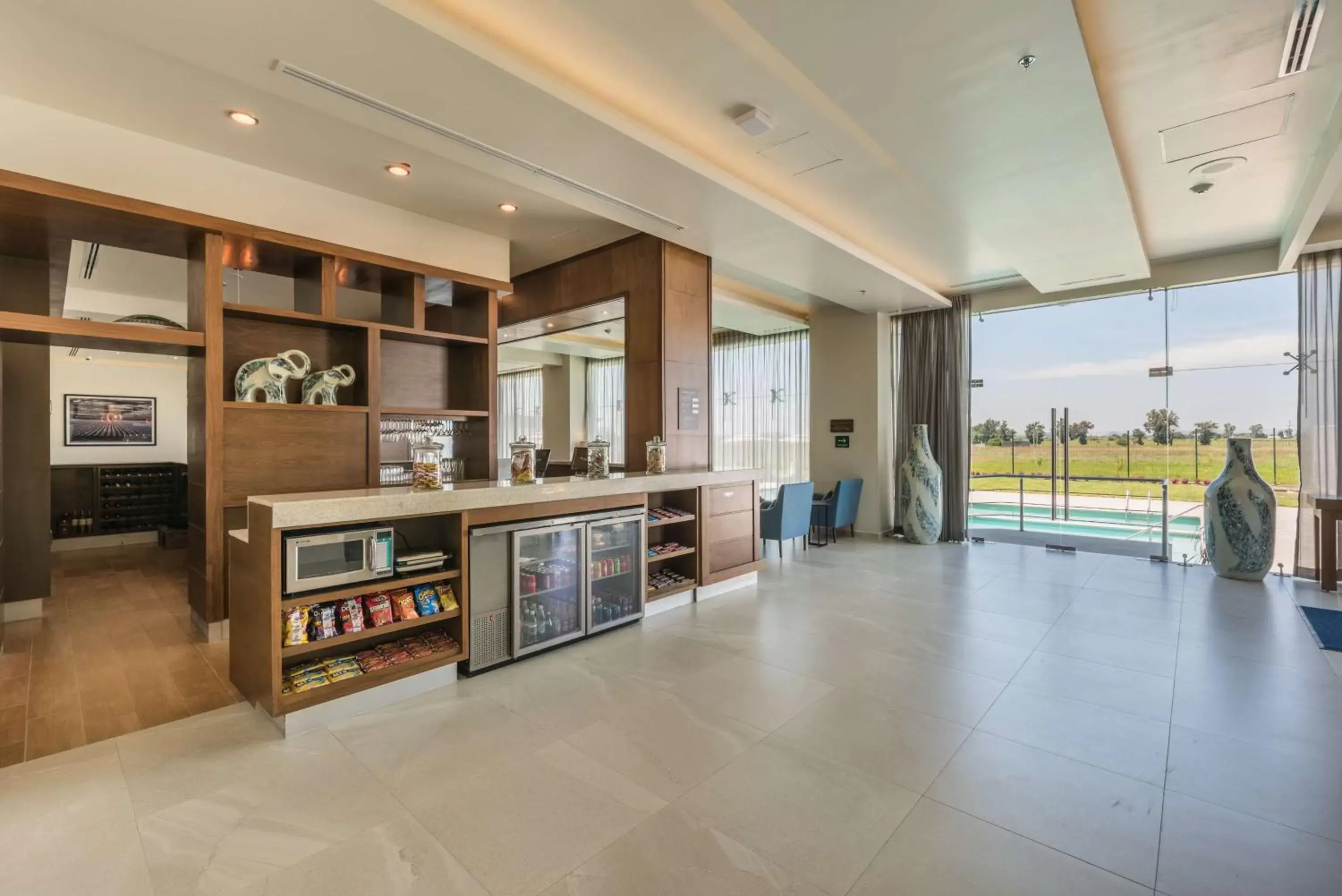 Restaurant/places to eat in Hampton Inn & Suites by Hilton Salamanca Bajio Restaurant/places to eat in Hampton Inn & Suites by Hilton Salamanca Bajio