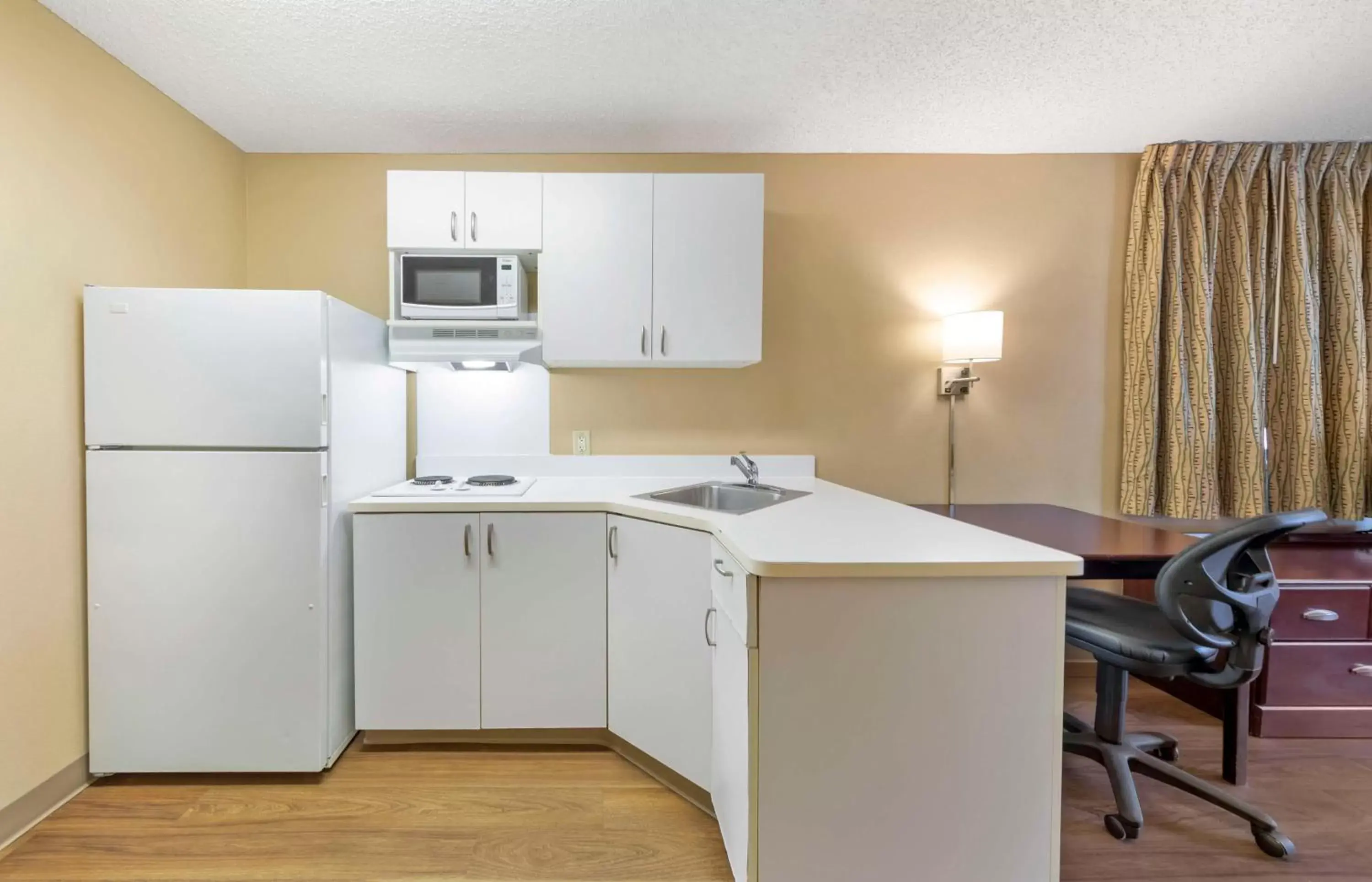 Bedroom, Kitchen/Kitchenette in Extended Stay America Suites - Orange County - Yorba Linda