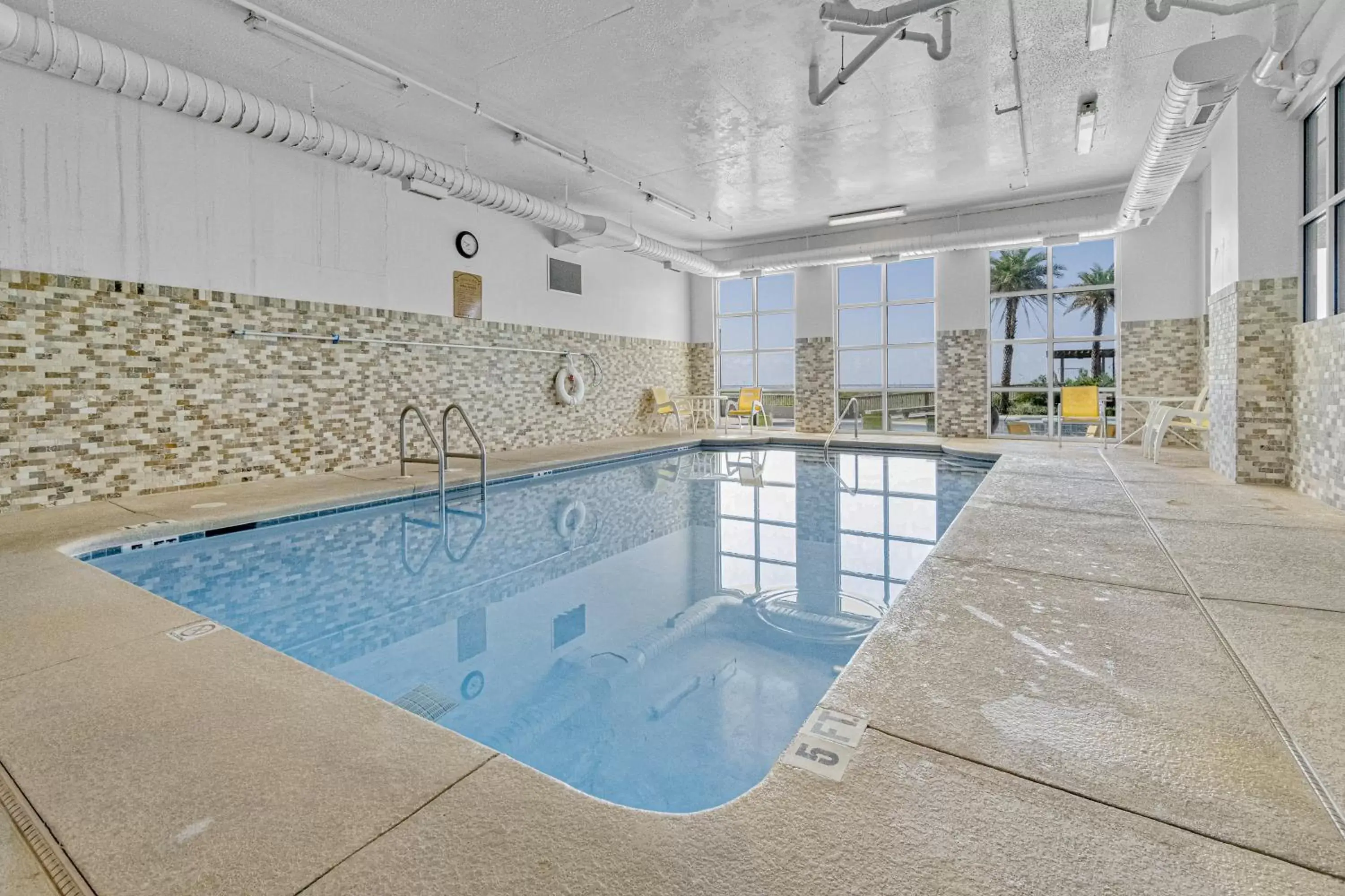 Swimming Pool in Spanish Key 304